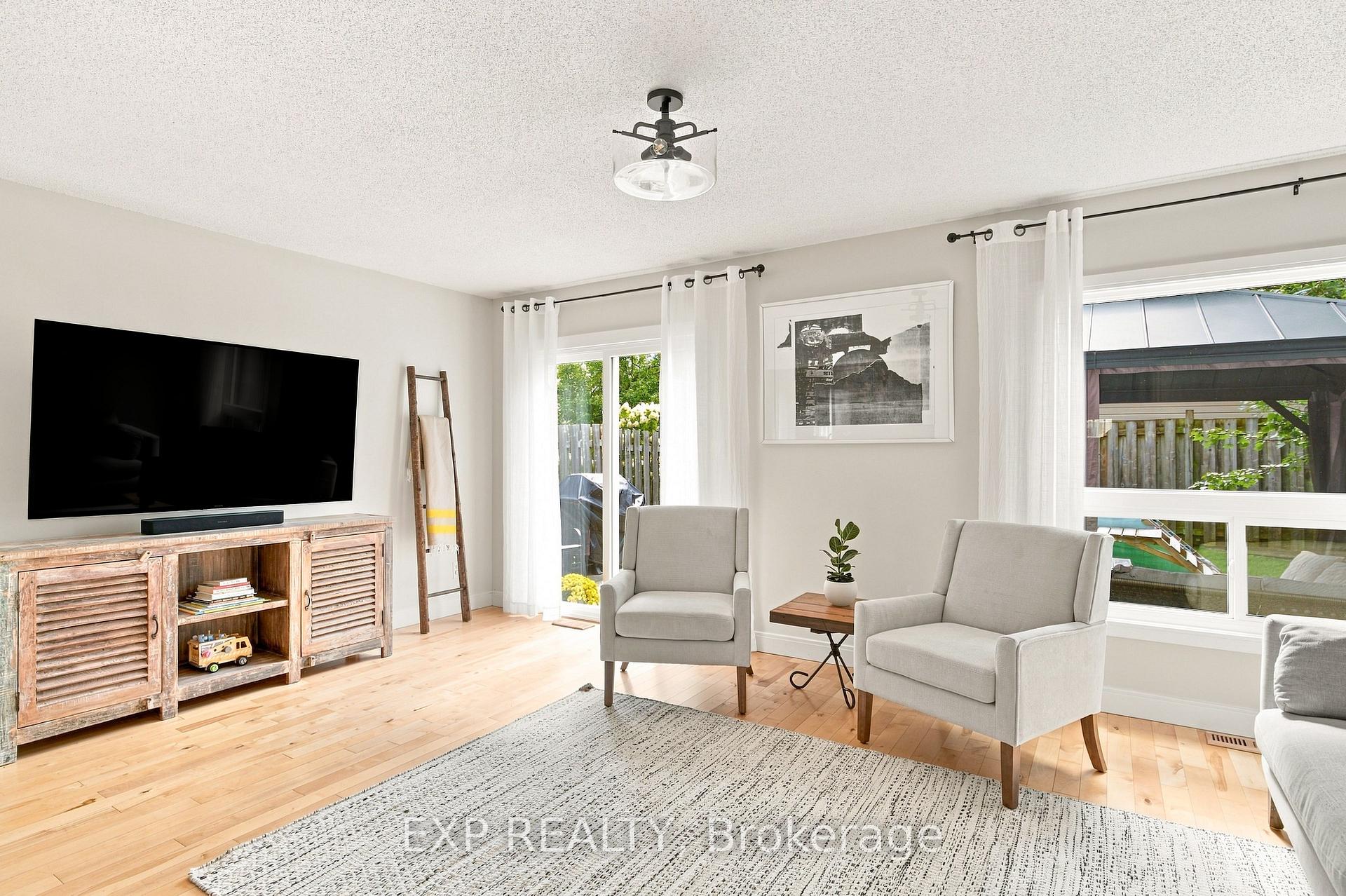 Photo 9 of 711 New Hampshire Street, Waterloo, Eastbridge — HOMEH