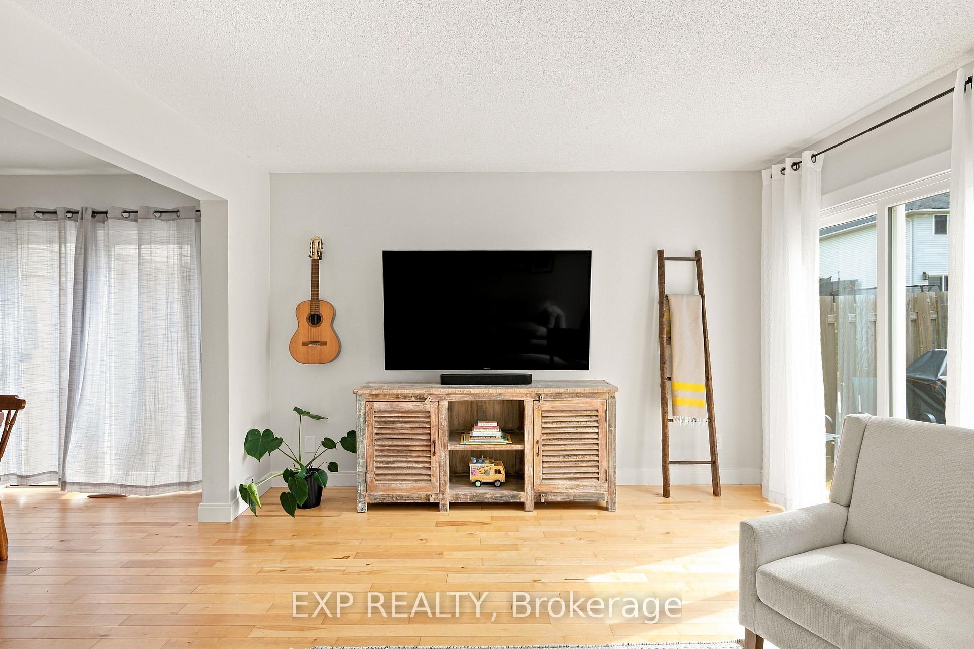 Photo 10 of 711 New Hampshire Street, Waterloo, Eastbridge — HOMEH
