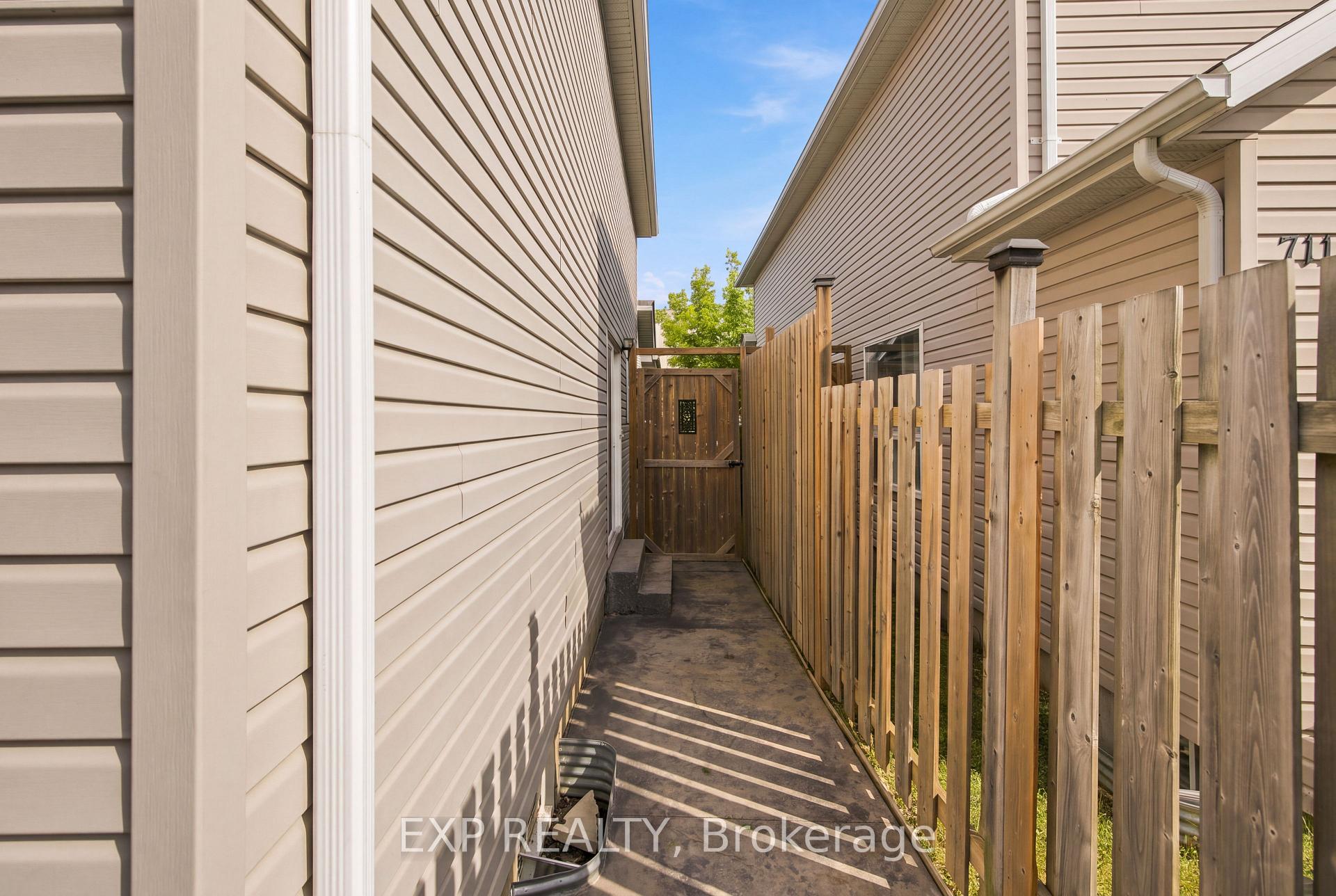 Photo 35 of 711 New Hampshire Street, Waterloo, Eastbridge — HOMEH