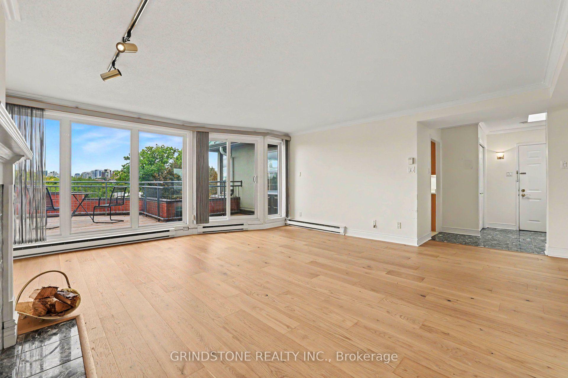 Photo 5 of Unit PH5, 959 North River Road, Ottawa, Overbrook — HOMEH