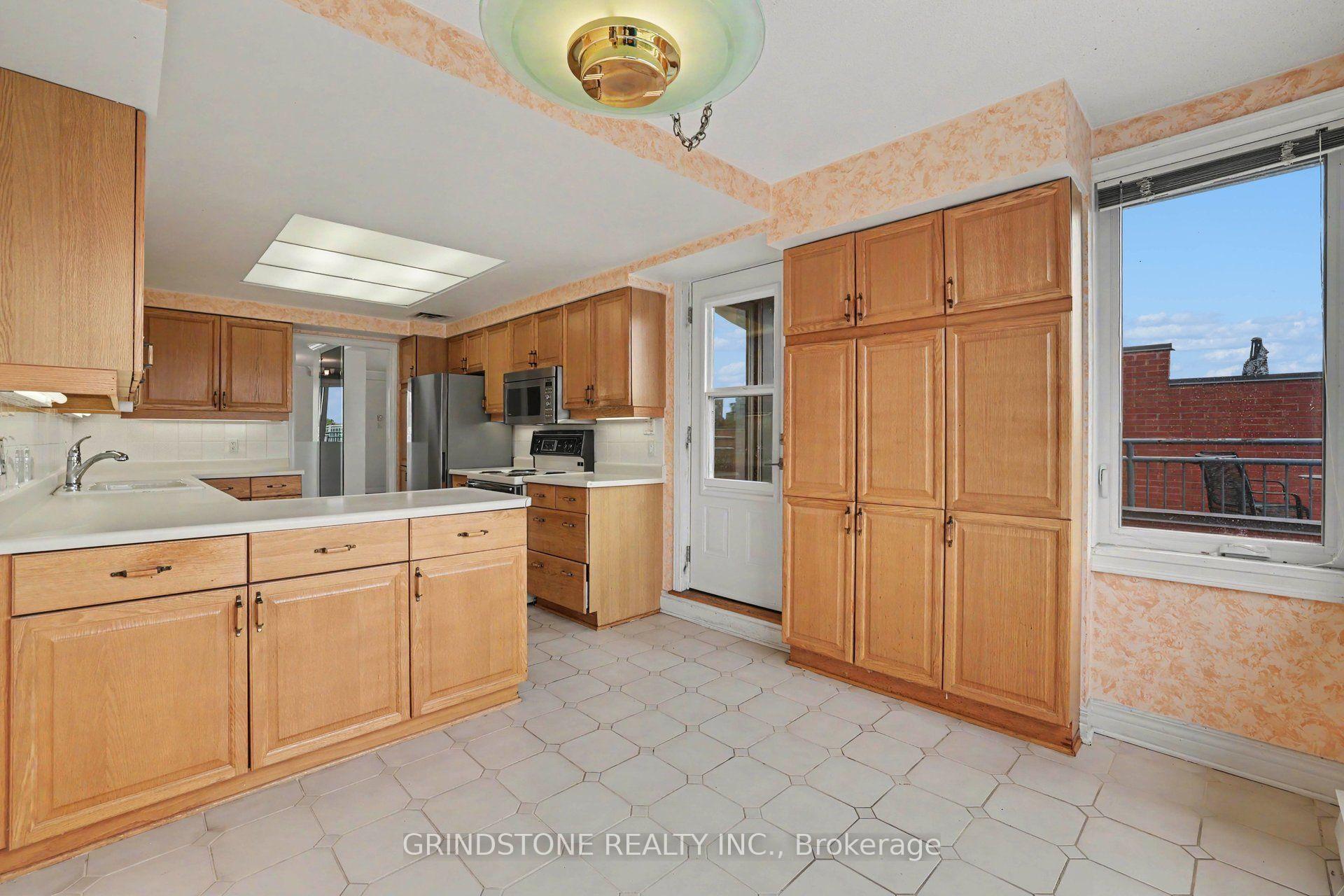 Photo 10 of Unit PH5, 959 North River Road, Ottawa, Overbrook — HOMEH