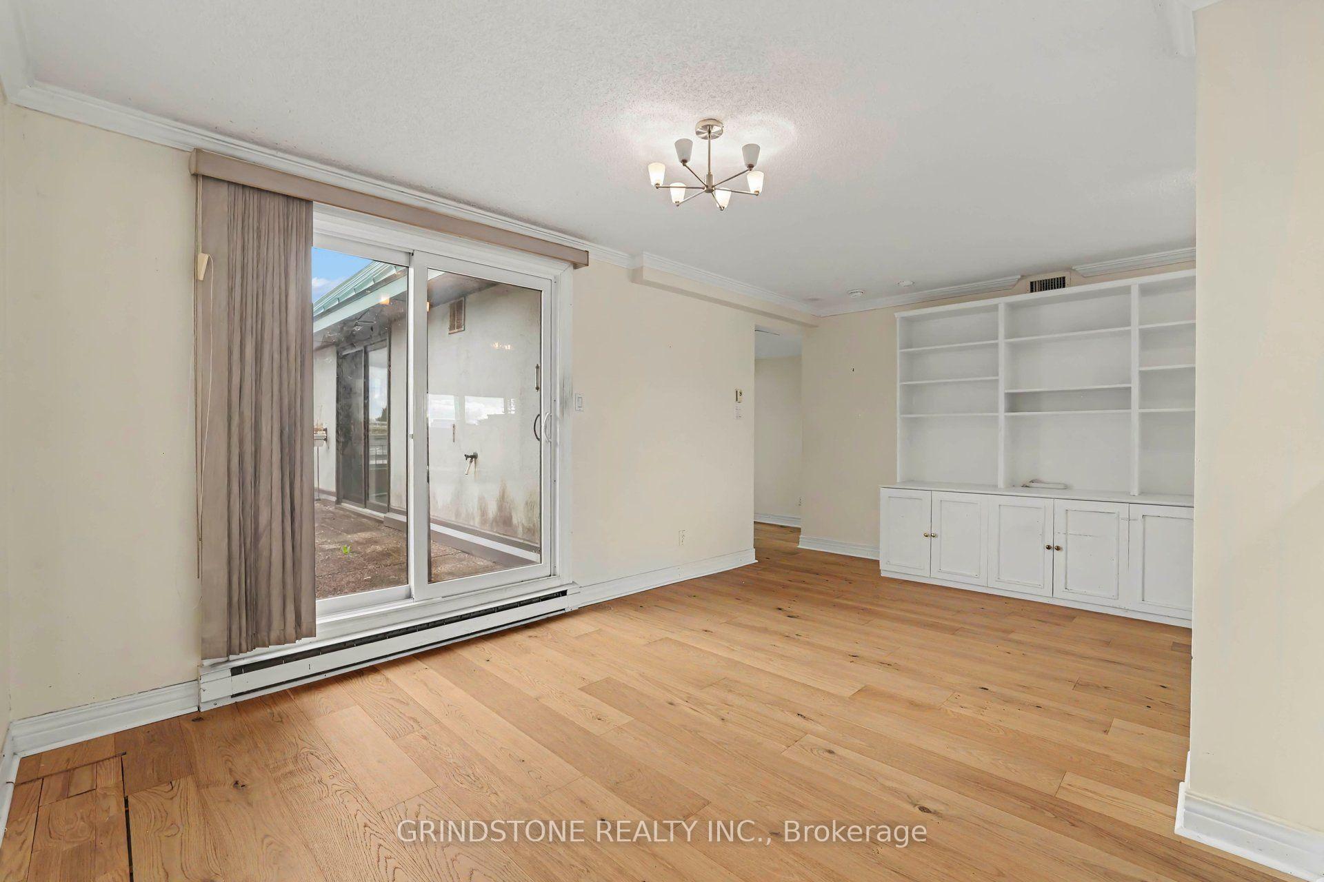 Photo 12 of Unit PH5, 959 North River Road, Ottawa, Overbrook — HOMEH