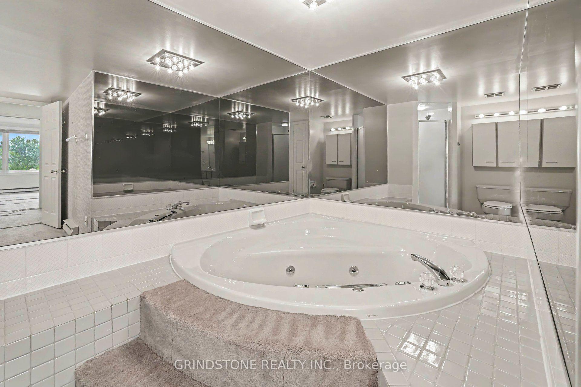 Photo 19 of Unit PH5, 959 North River Road, Ottawa, Overbrook — HOMEH