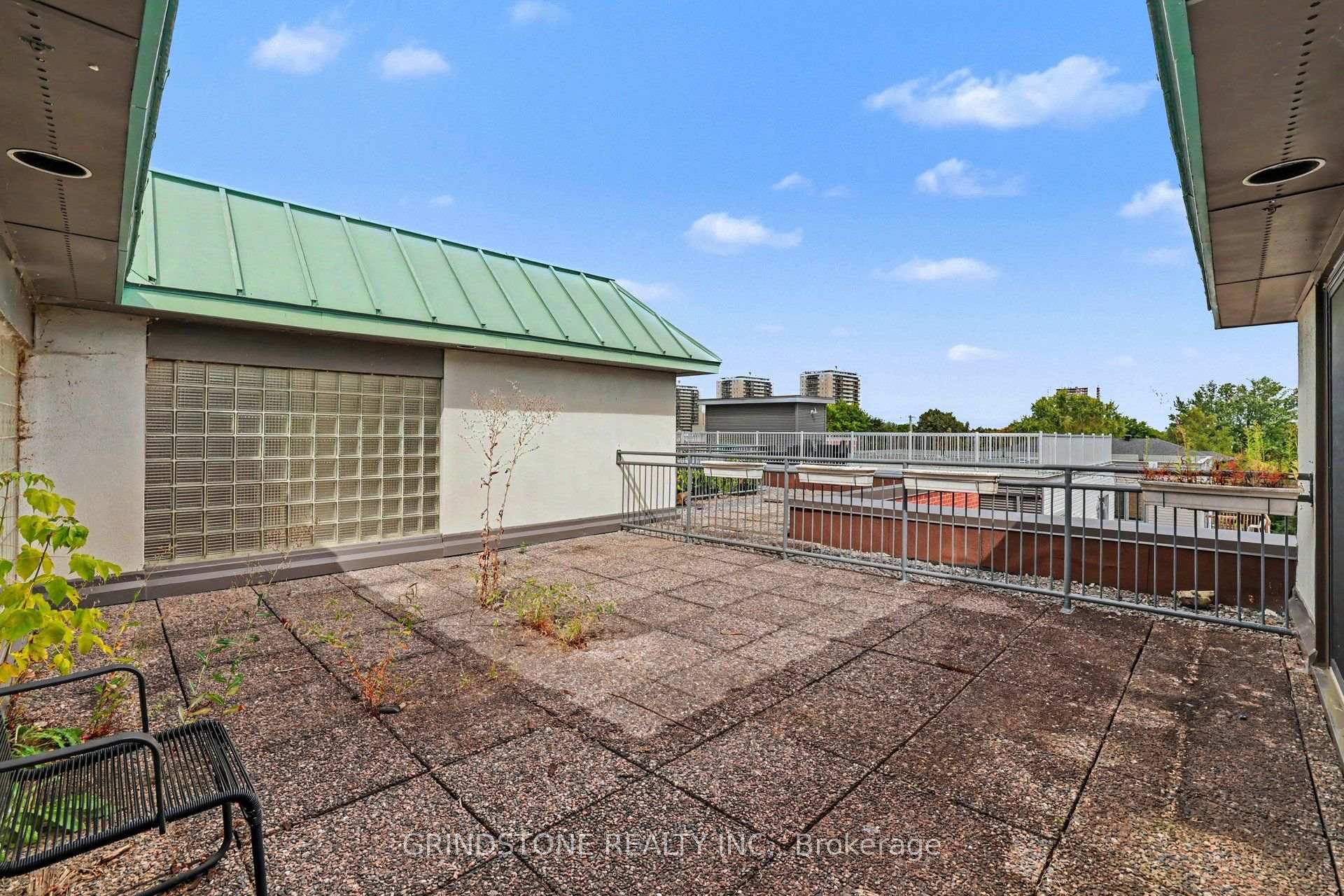 Photo 21 of Unit PH5, 959 North River Road, Ottawa, Overbrook — HOMEH