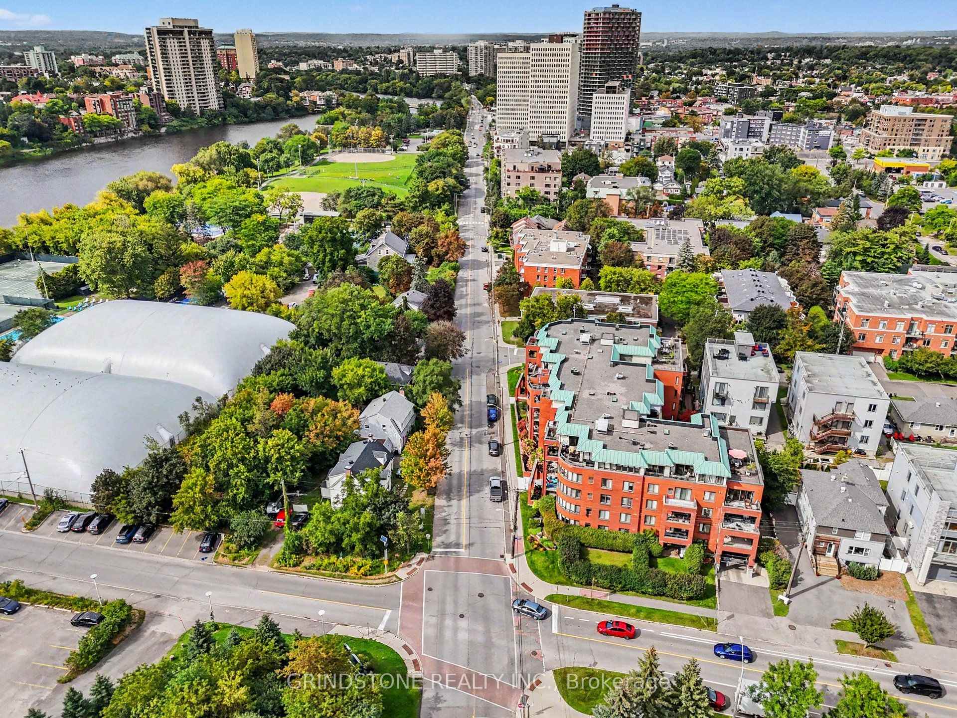Photo 26 of Unit PH5, 959 North River Road, Ottawa, Overbrook — HOMEH