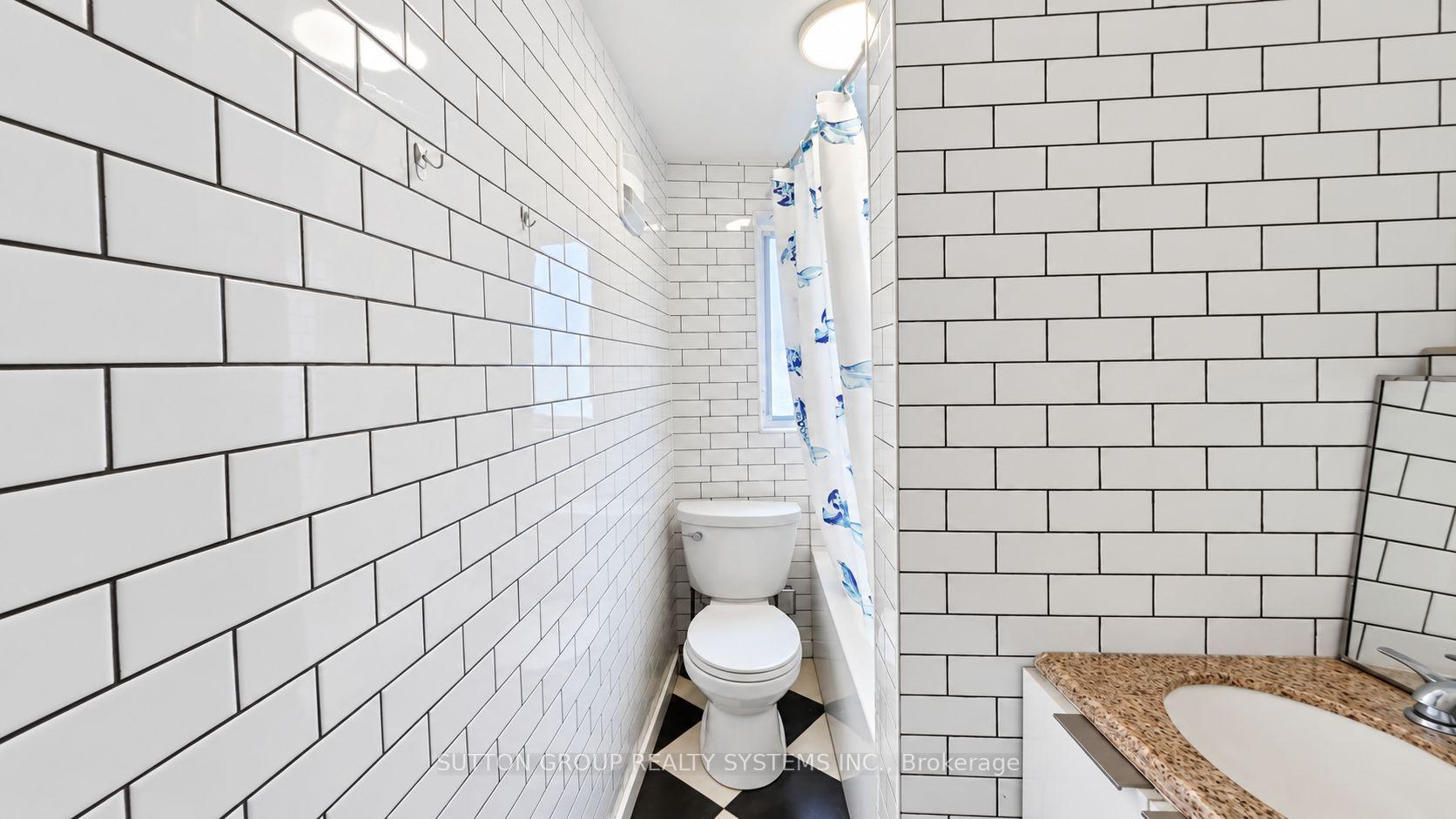 Photo 26 of Unit 2nd Floor, 616 Rogers Road, Toronto, Keelesdale-Eglinton West — HOMEH