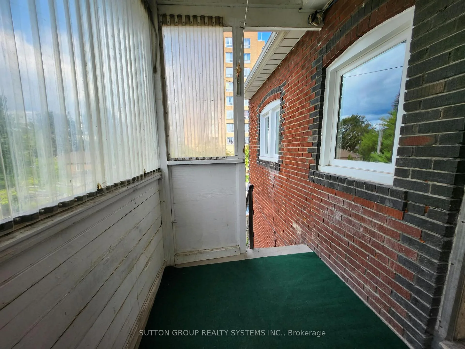 Photo 23 of Unit 2nd Floor, 616 Rogers Road, Toronto, Keelesdale-Eglinton West — HOMEH