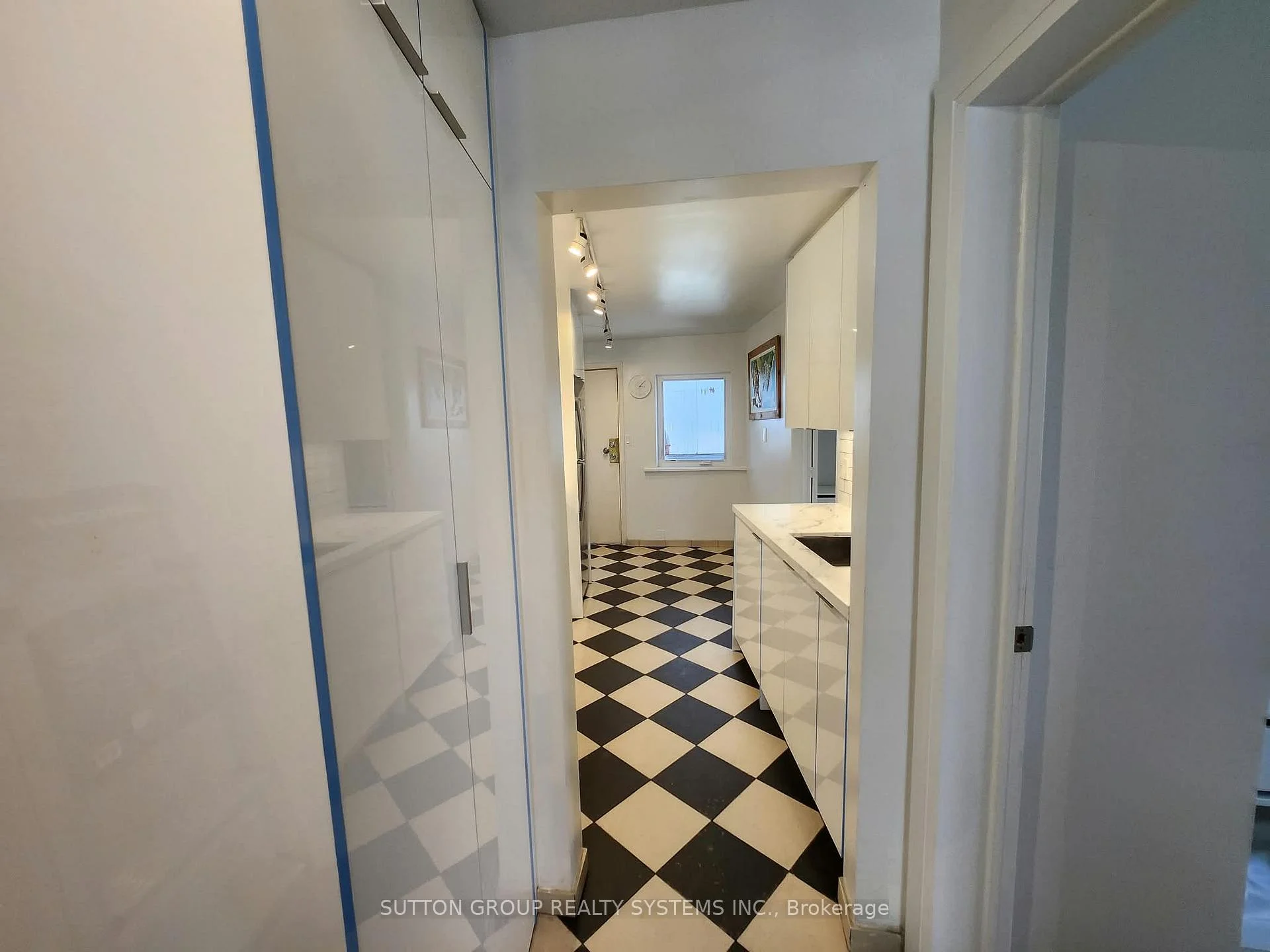 Photo 37 of Unit 2nd Floor, 616 Rogers Road, Toronto, Keelesdale-Eglinton West — HOMEH