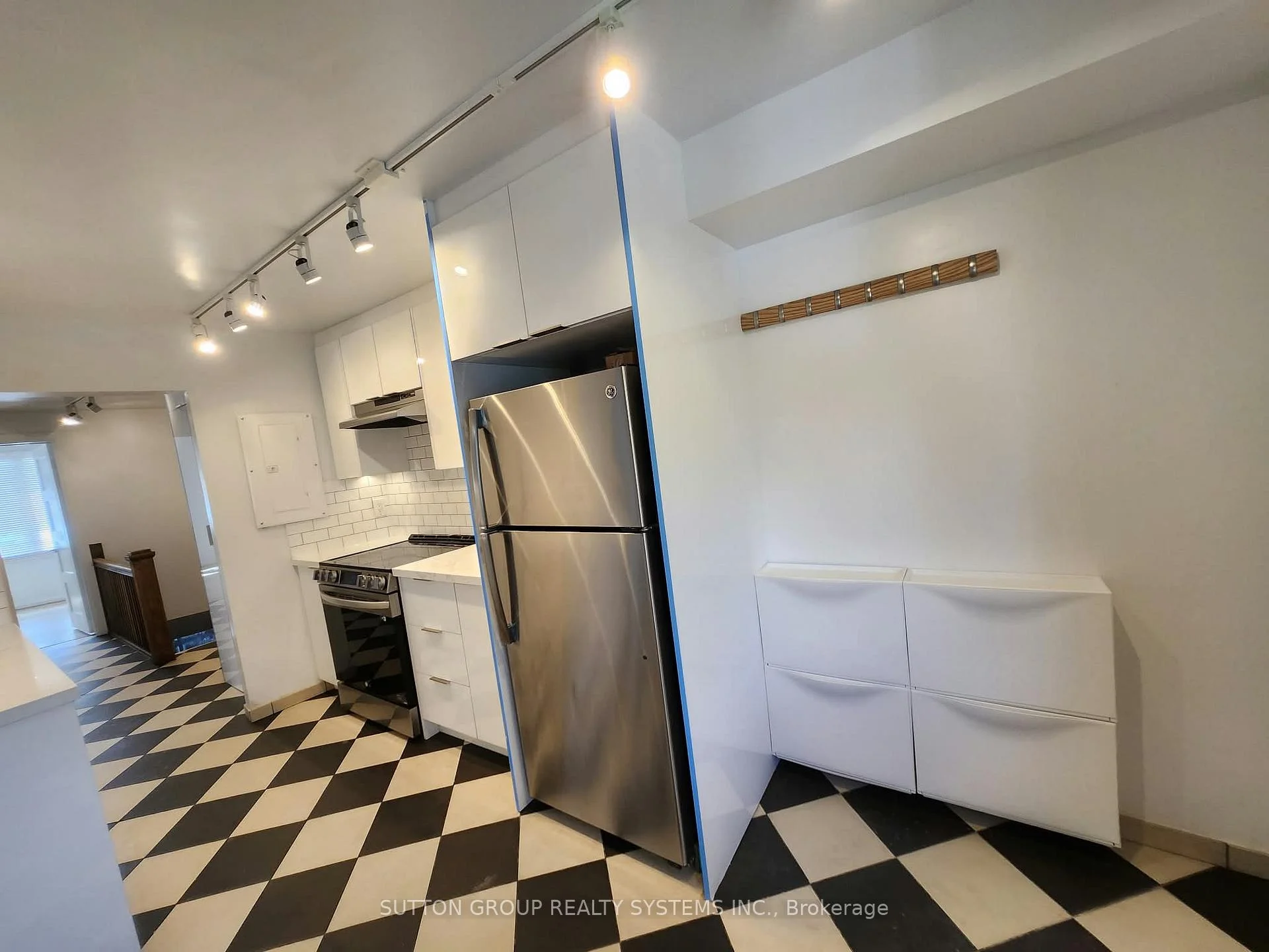 Photo 55 of Unit 2nd Floor, 616 Rogers Road, Toronto, Keelesdale-Eglinton West — HOMEH