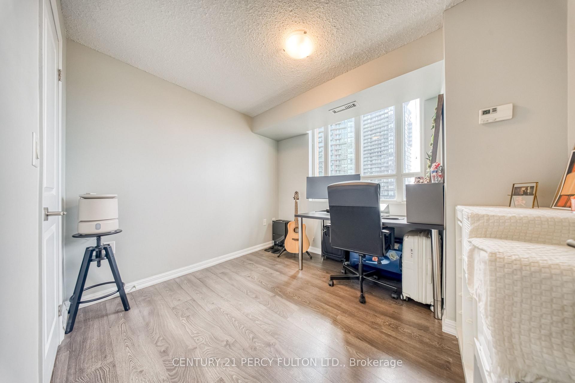 Photo 15 of Unit 1010, 125 Western Battery Road, Toronto, Niagara — HOMEH