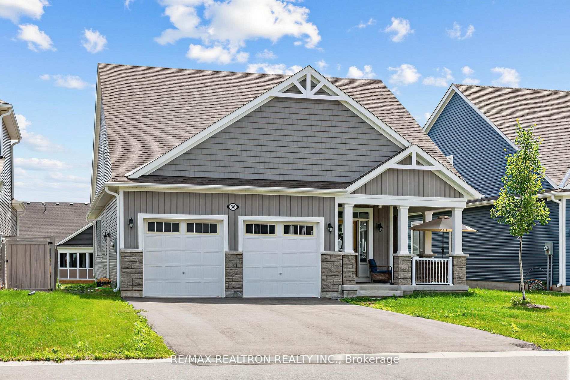 Photo 4 of 38 Chambery Street, Bracebridge, Macaulay — HOMEH