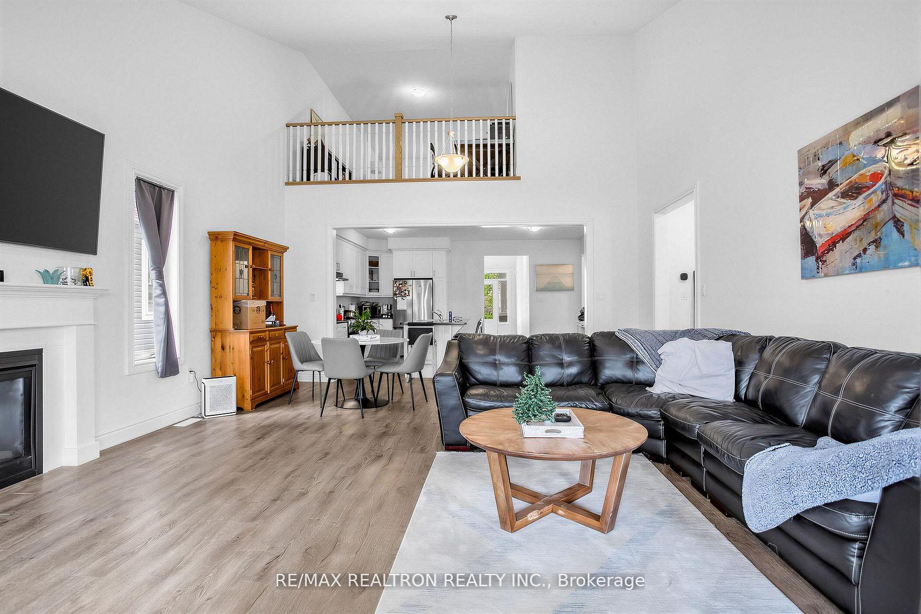 Photo 18 of 38 Chambery Street, Bracebridge, Macaulay — HOMEH