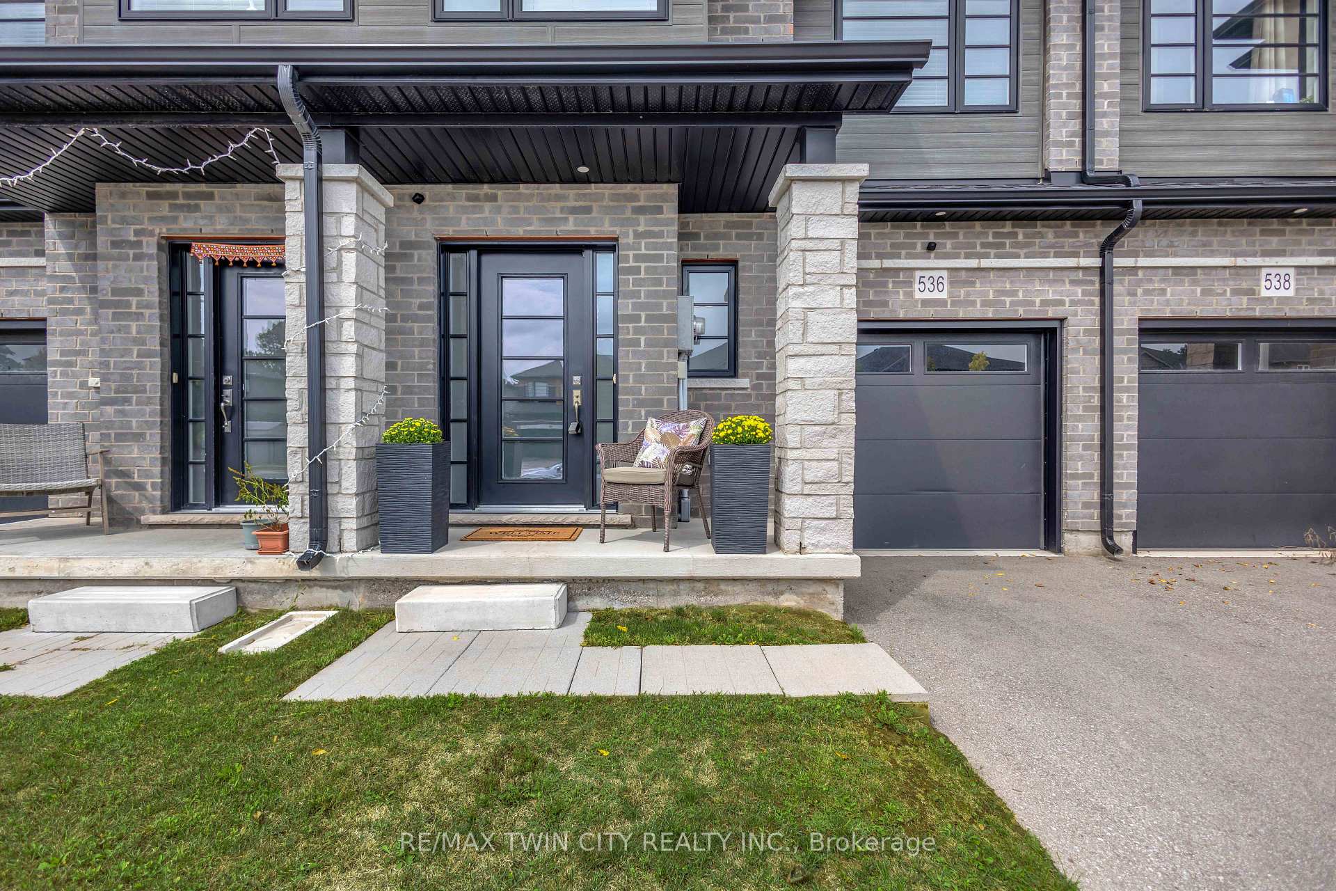 Photo 2 of 536 Grey Street, Brantford, Echo Place — HOMEH