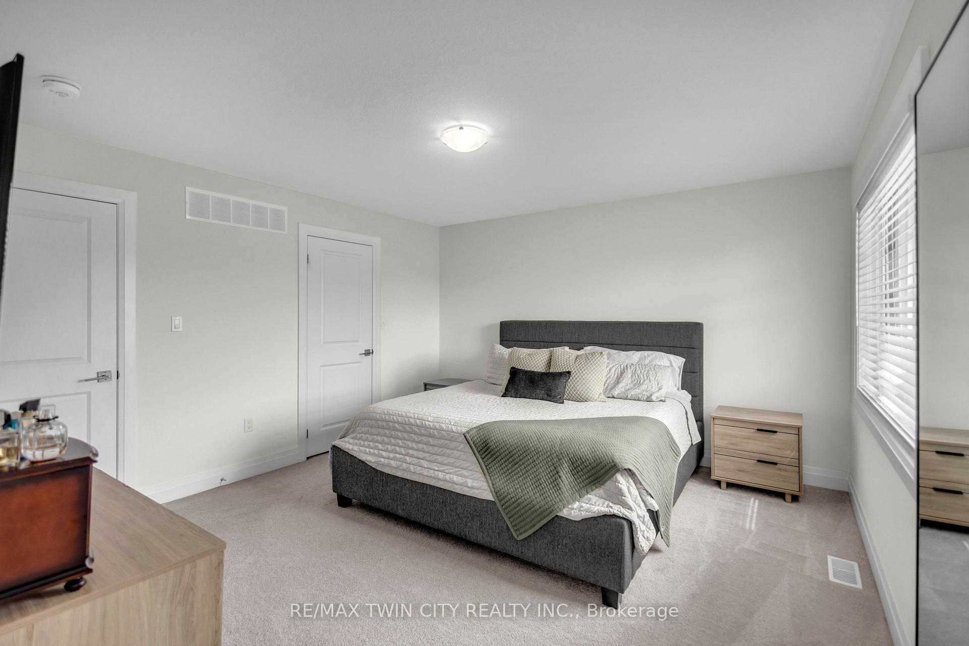 Photo 17 of 536 Grey Street, Brantford, Echo Place — HOMEH
