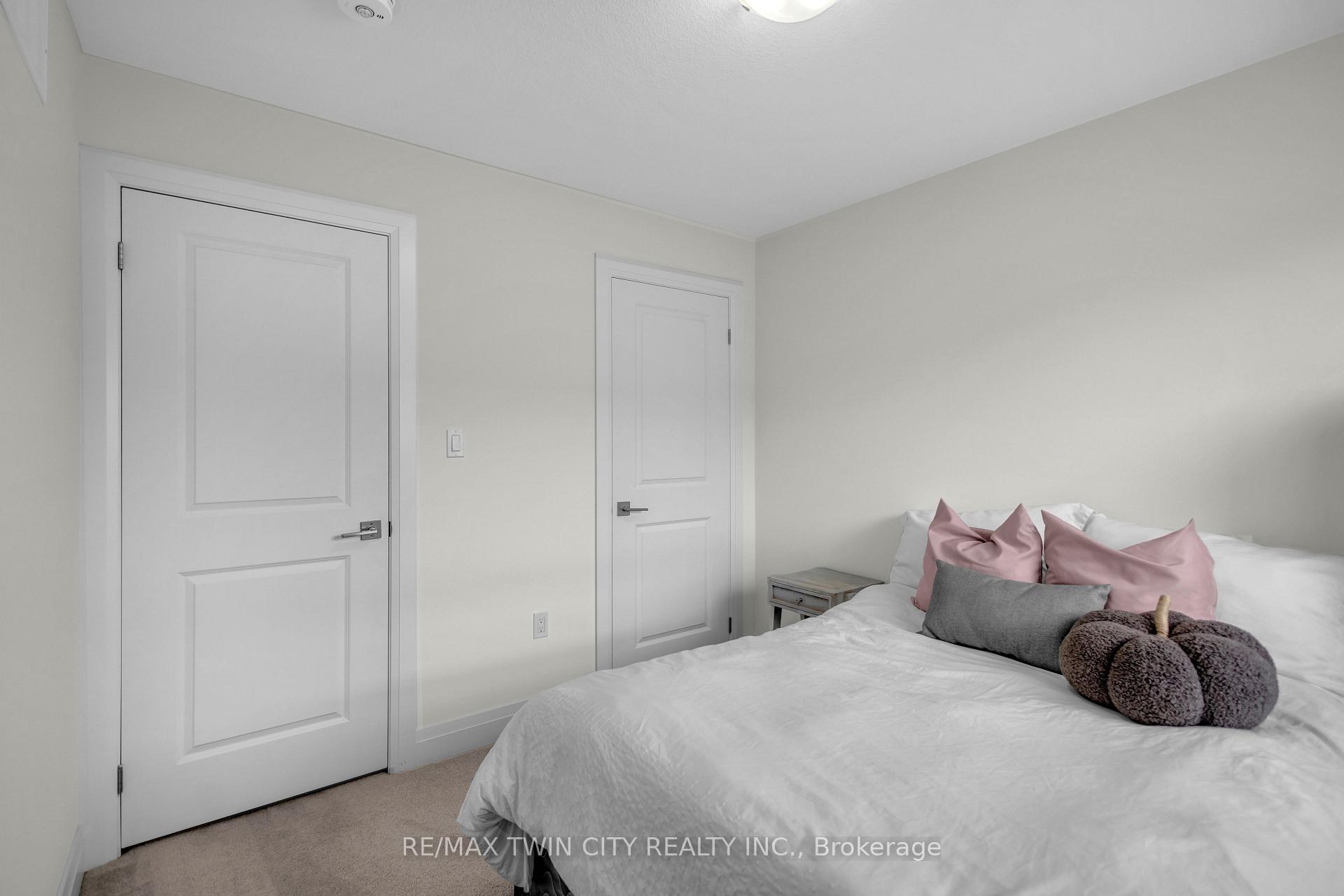 Photo 21 of 536 Grey Street, Brantford, Echo Place — HOMEH
