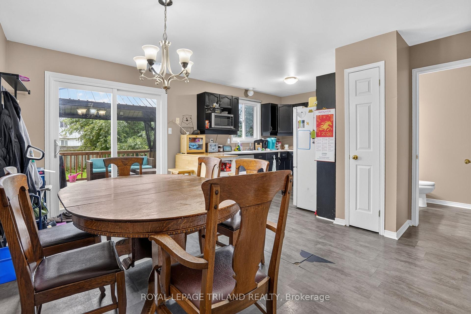 Photo 7 of 267 Fleming Drive, London, East D — HOMEH