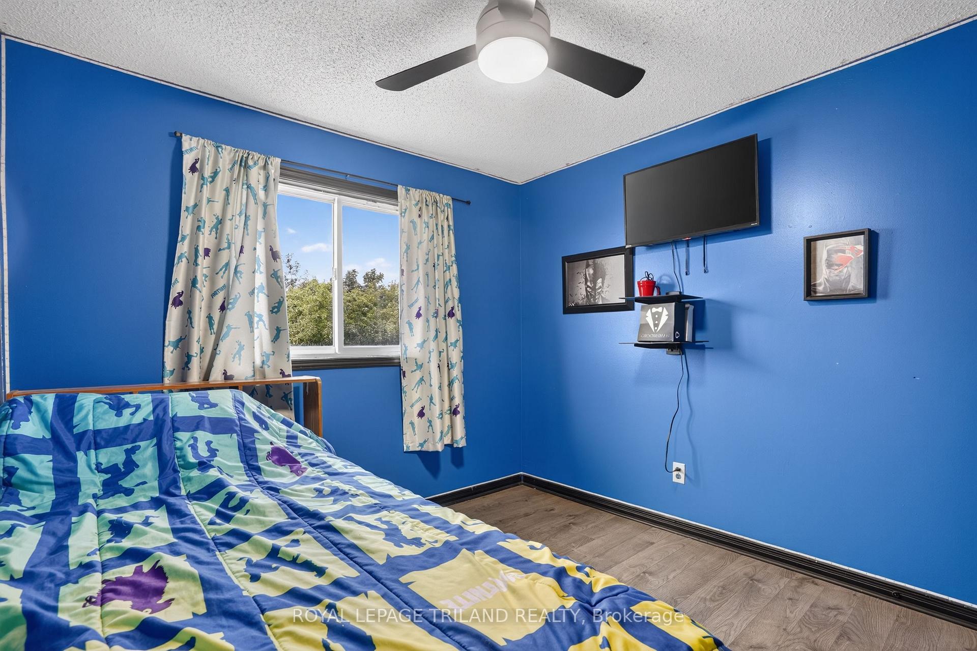 Photo 14 of 267 Fleming Drive, London, East D — HOMEH