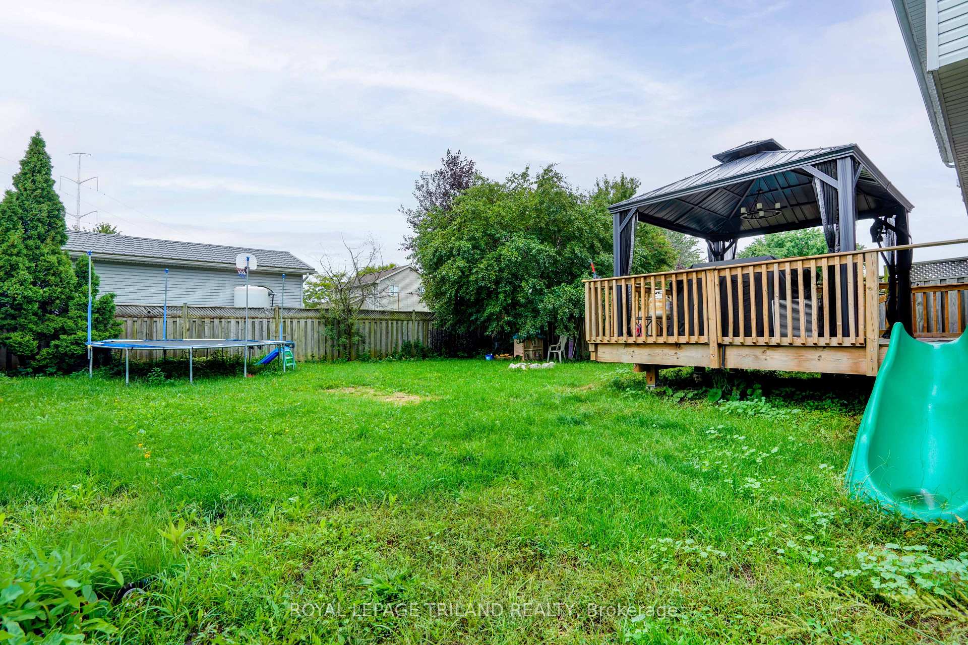 Photo 23 of 267 Fleming Drive, London, East D — HOMEH