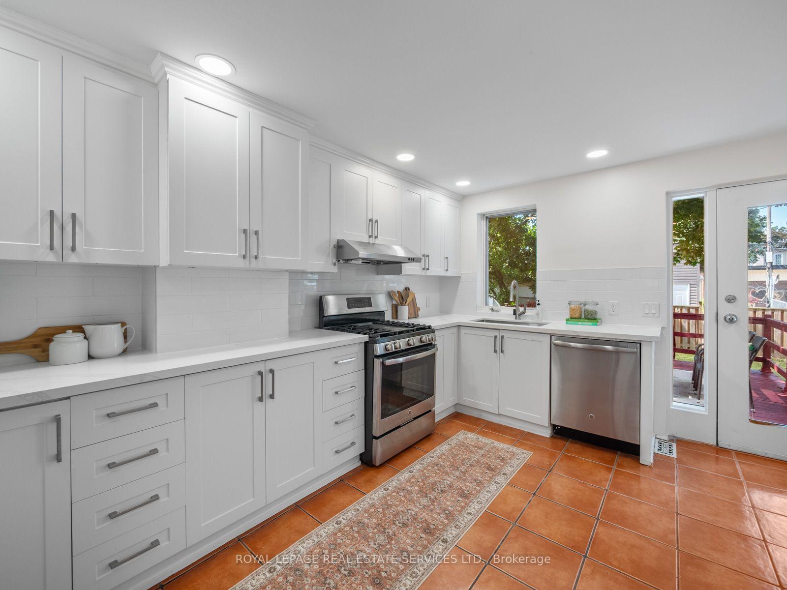 Photo 15 of 554 Runnymede Road, Toronto, Runnymede-Bloor West Village — HOMEH