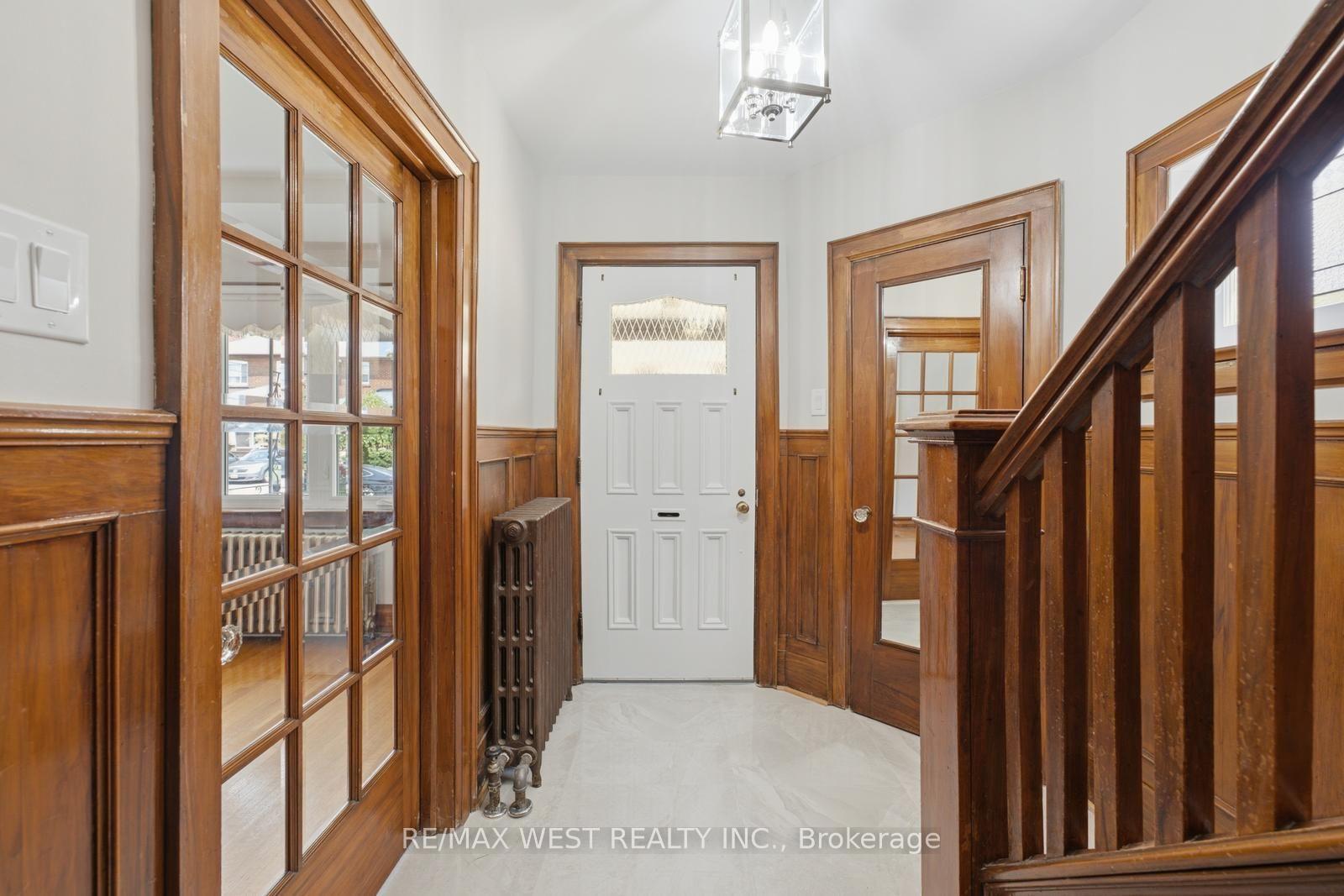Photo 2 of 280 Westmount Avenue, Toronto, Oakwood Village — HOMEH