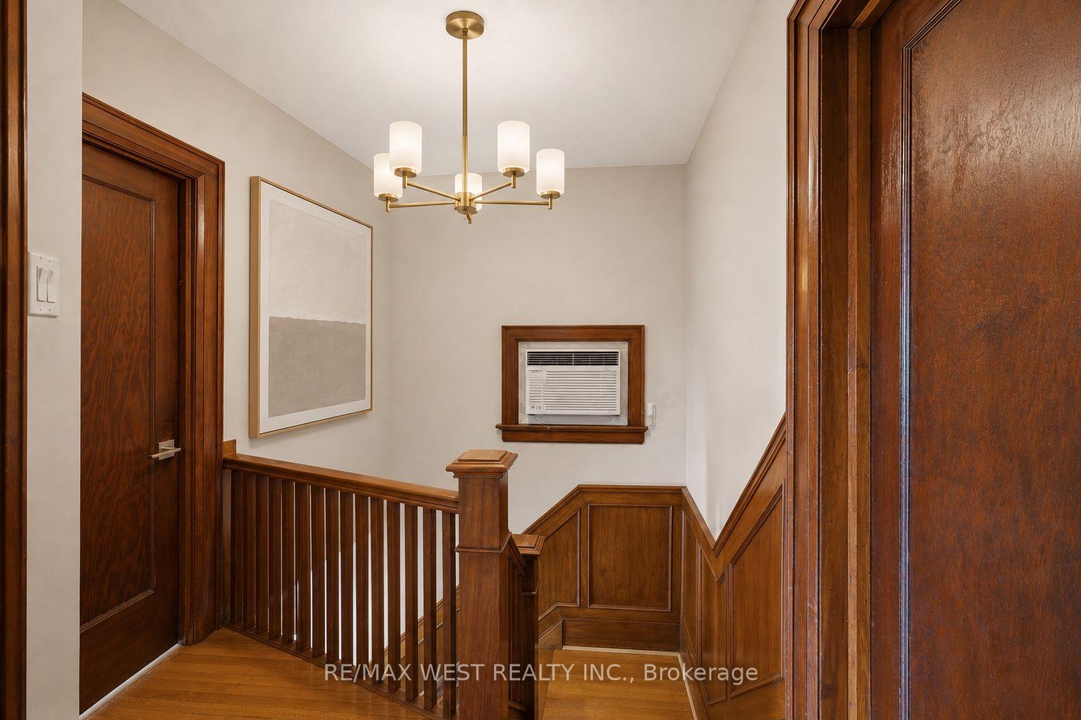 Photo 23 of 280 Westmount Avenue, Toronto, Oakwood Village — HOMEH