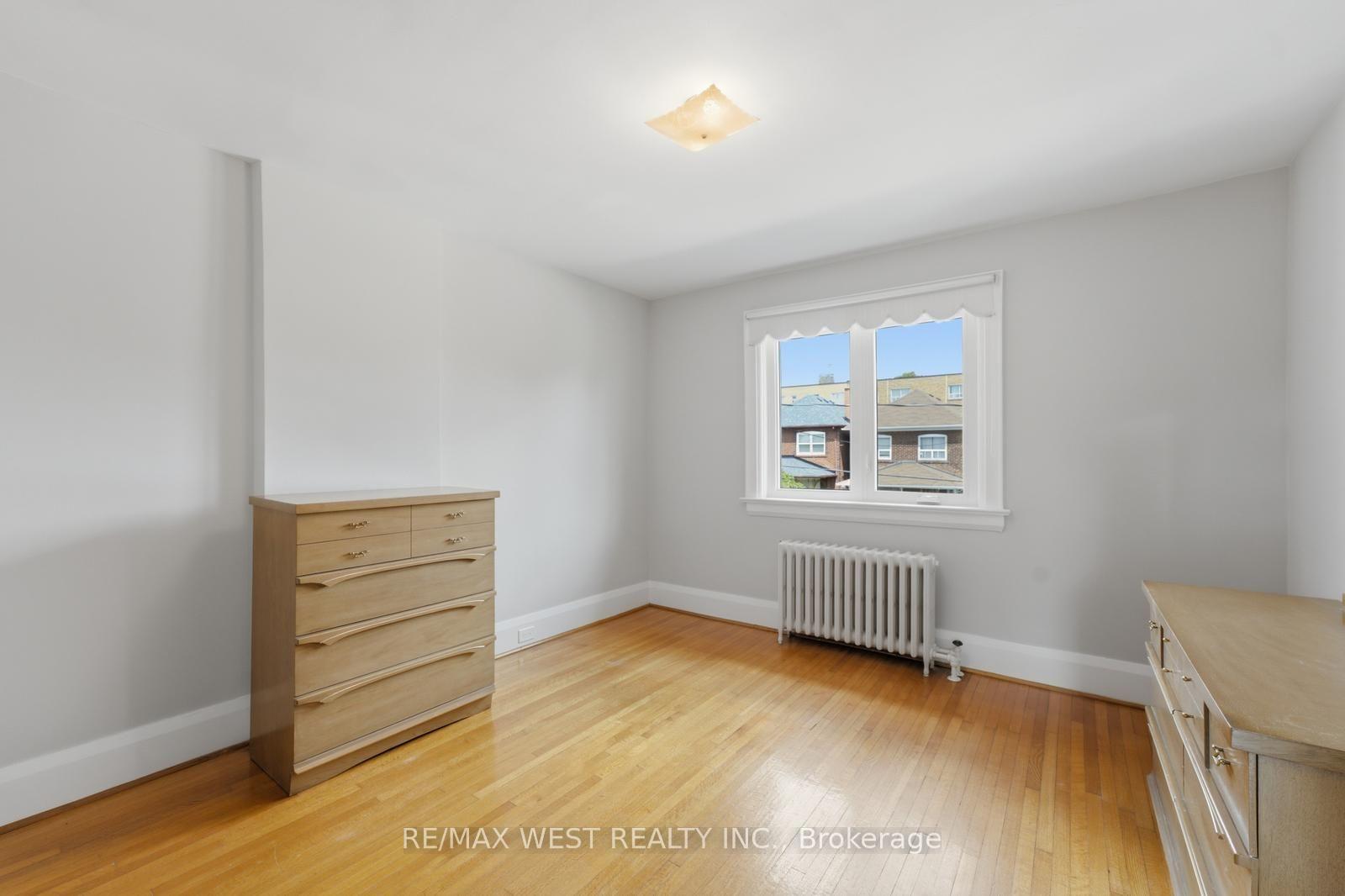 Photo 24 of 280 Westmount Avenue, Toronto, Oakwood Village — HOMEH
