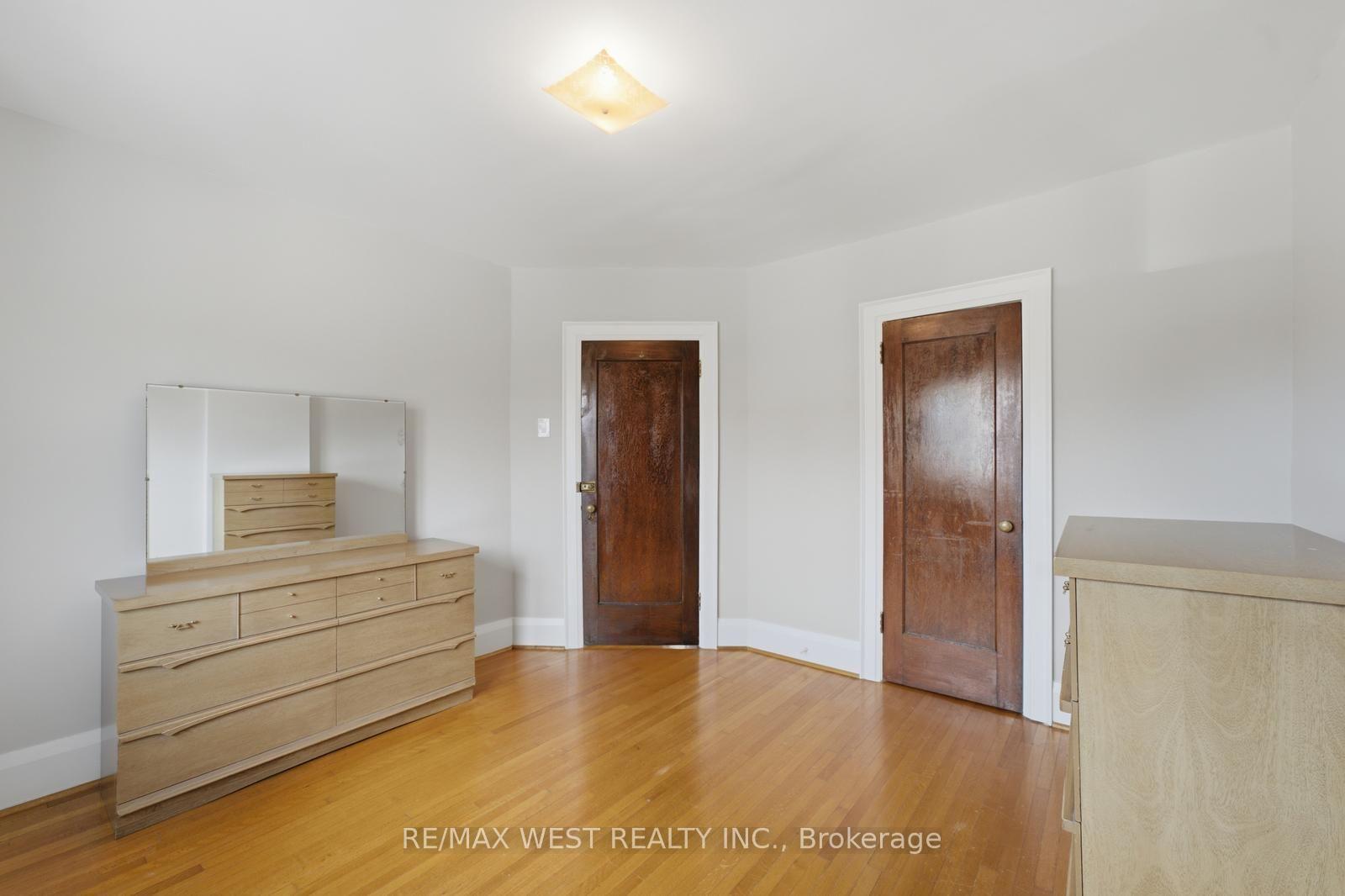 Photo 26 of 280 Westmount Avenue, Toronto, Oakwood Village — HOMEH