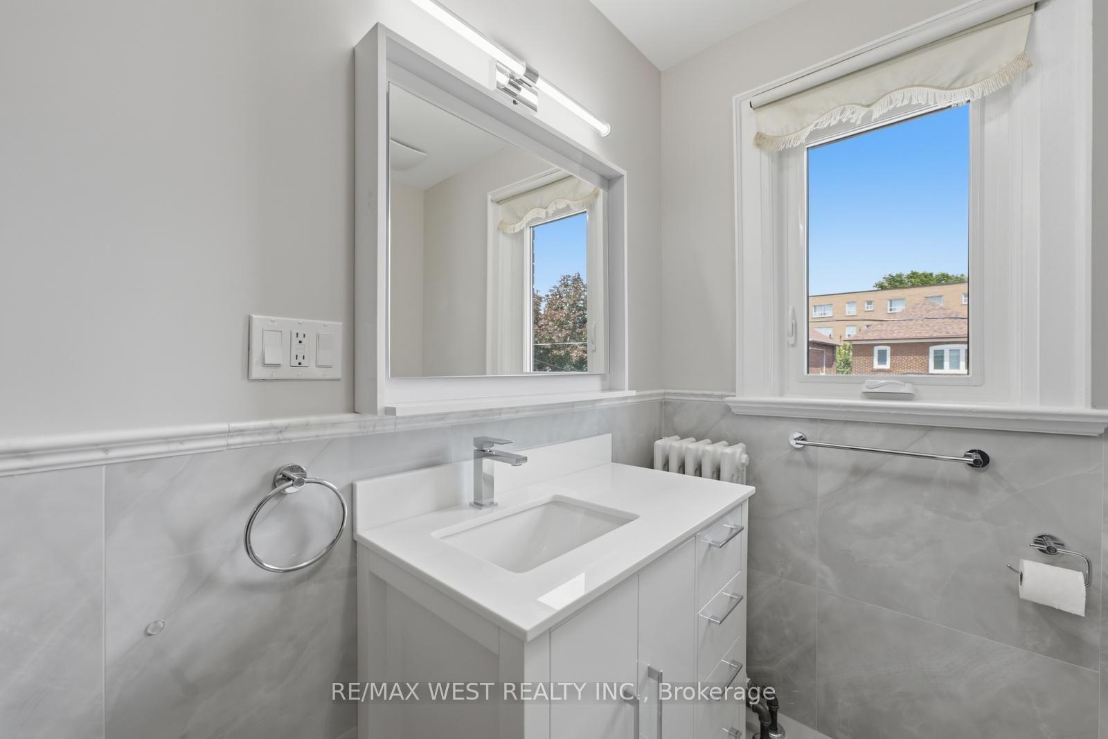 Photo 28 of 280 Westmount Avenue, Toronto, Oakwood Village — HOMEH