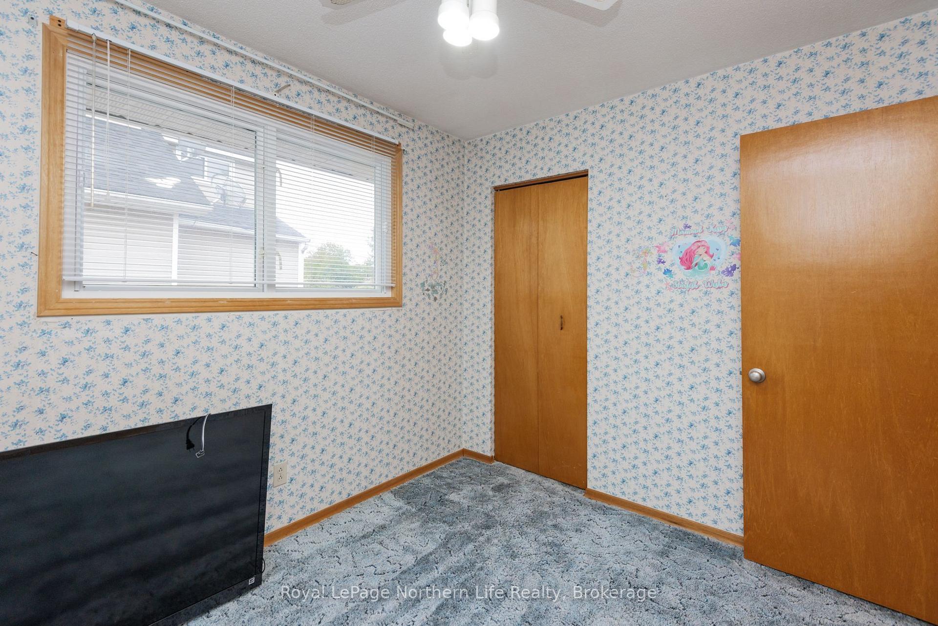 Photo 17 of 855 Memorial Drive, North Bay, Ferris — HOMEH