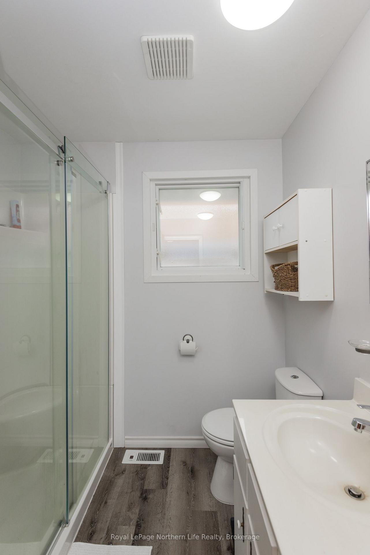 Photo 20 of 855 Memorial Drive, North Bay, Ferris — HOMEH