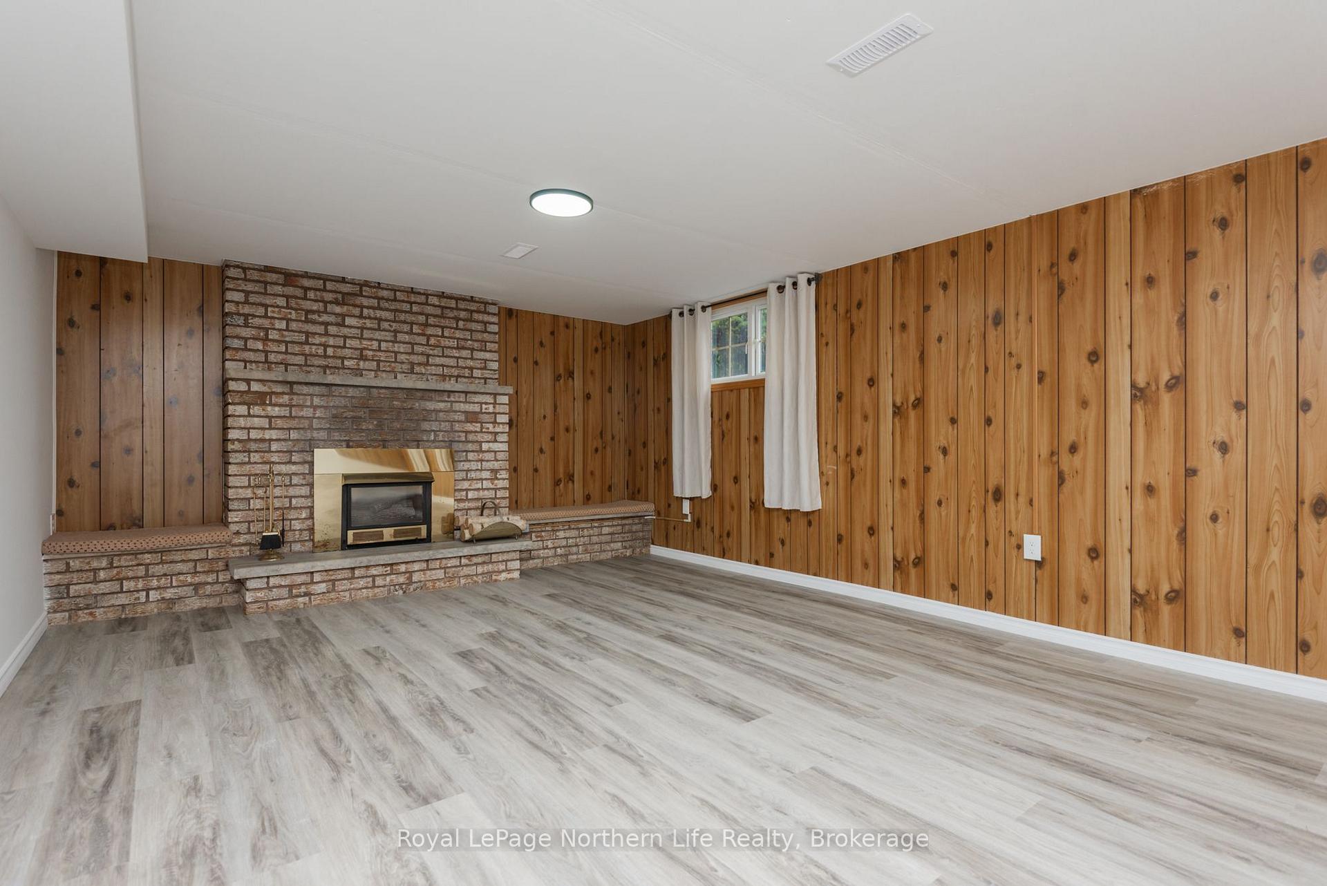Photo 25 of 855 Memorial Drive, North Bay, Ferris — HOMEH