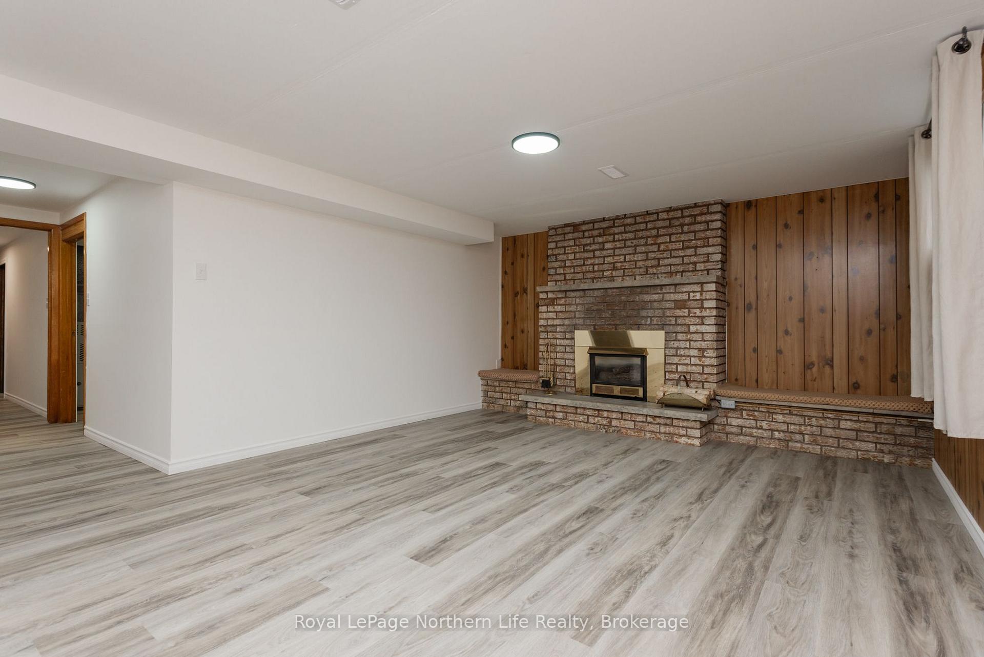 Photo 26 of 855 Memorial Drive, North Bay, Ferris — HOMEH