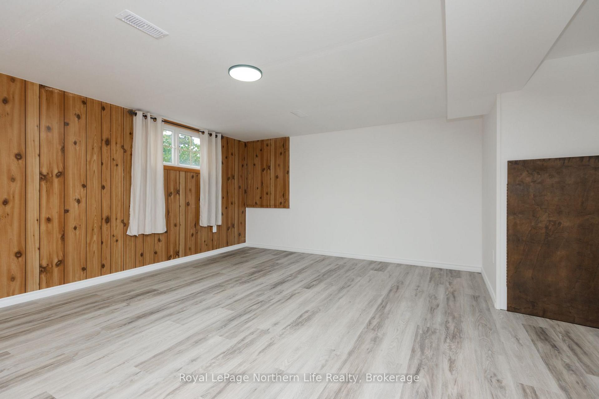 Photo 29 of 855 Memorial Drive, North Bay, Ferris — HOMEH