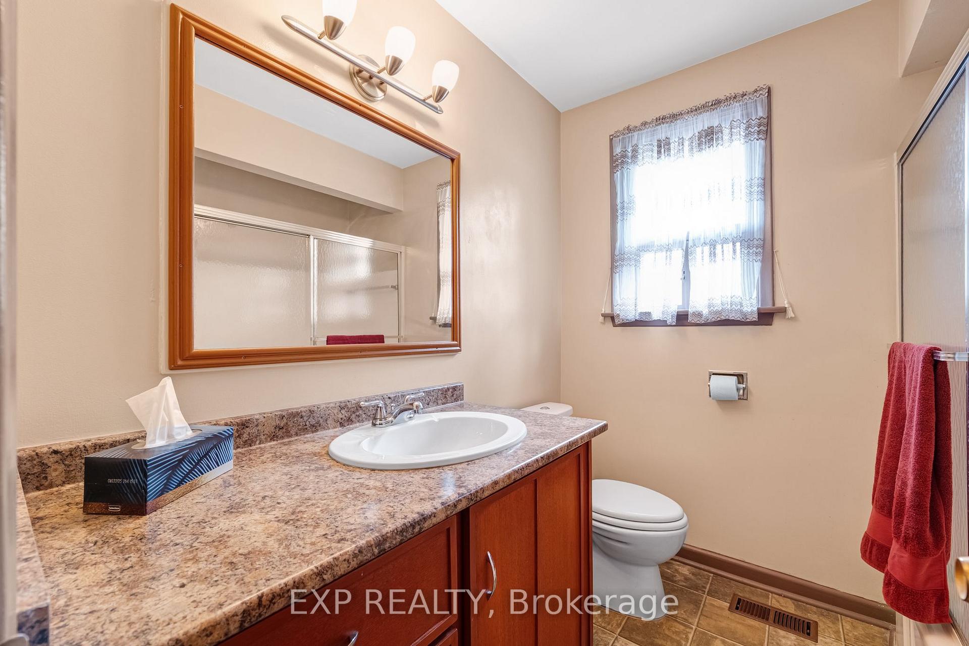 Photo 18 of 20 Marlena Drive, Scarborough, West Hill — HOMEH