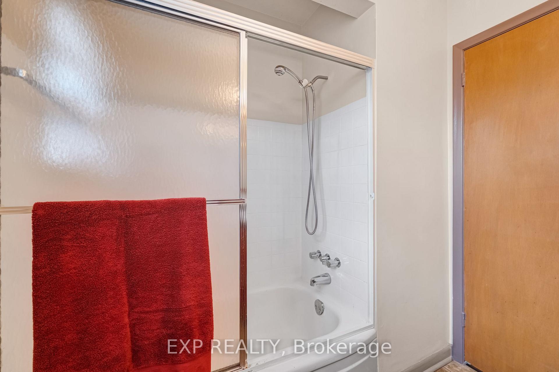 Photo 19 of 20 Marlena Drive, Scarborough, West Hill — HOMEH