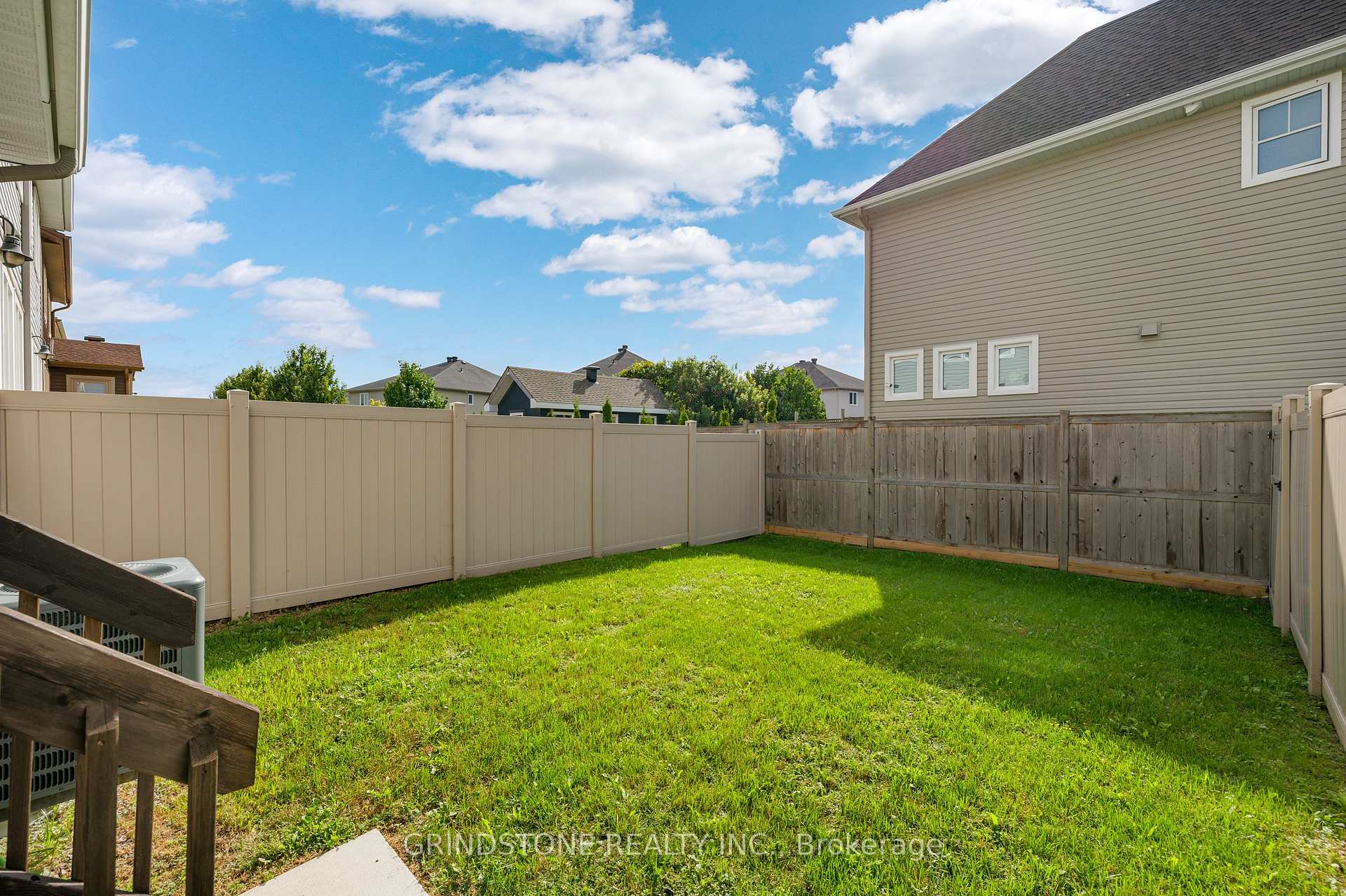 Photo 36 of 203 Trollius Way, Ottawa, Blossom Park/Kemp Park/Findlay Creek — HOMEH