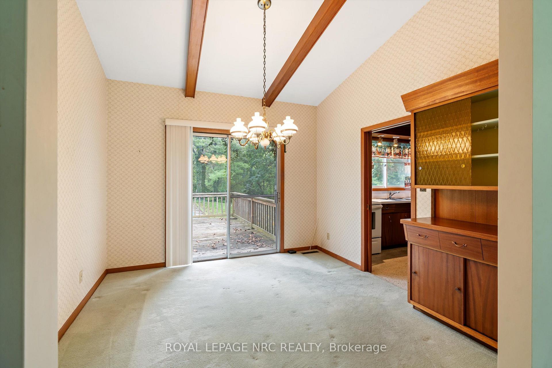 Photo 13 of 21 Parklane Crescent, St. Catharines, Glendale/Glenridge — HOMEH