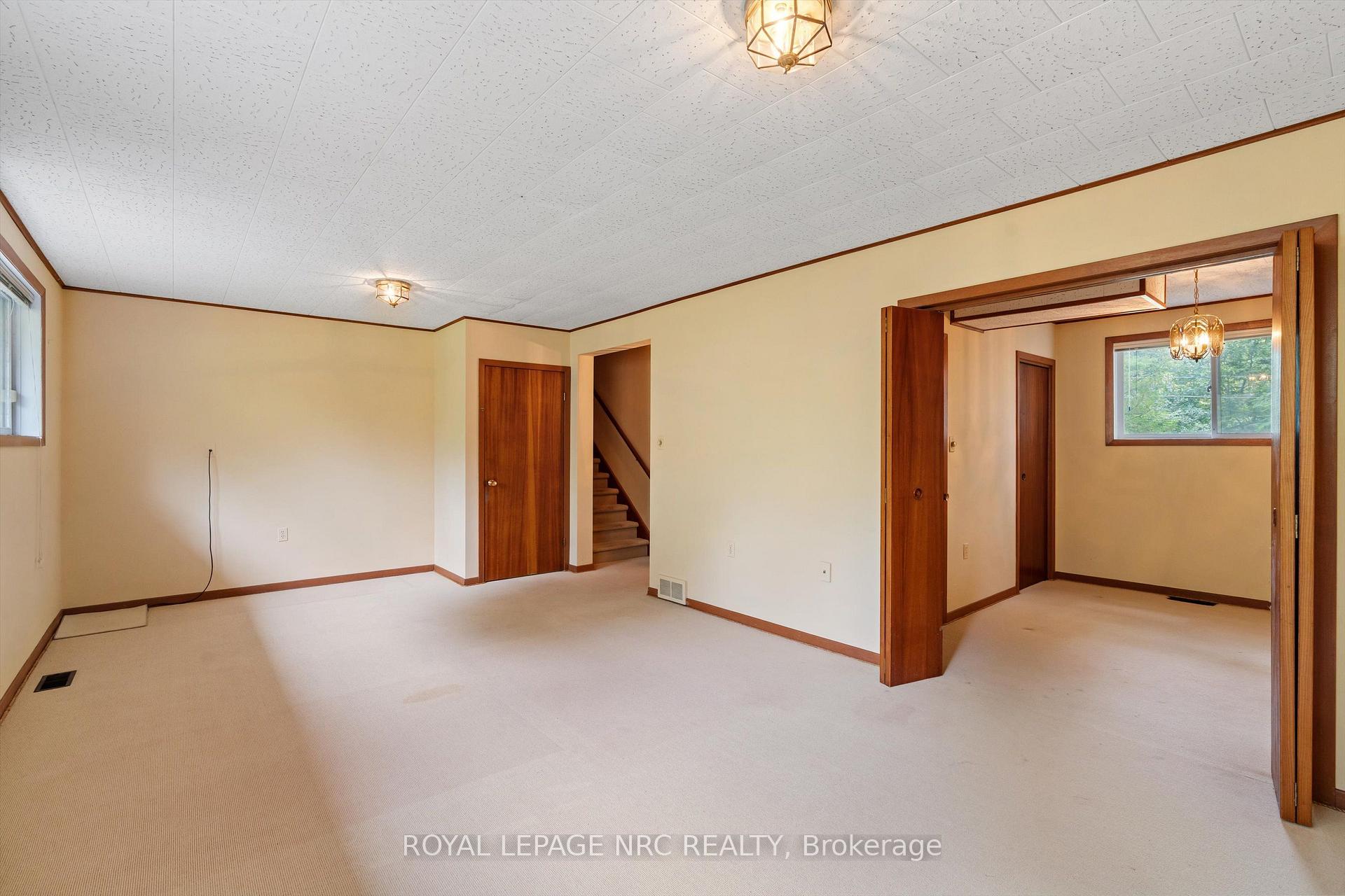 Photo 28 of 21 Parklane Crescent, St. Catharines, Glendale/Glenridge — HOMEH
