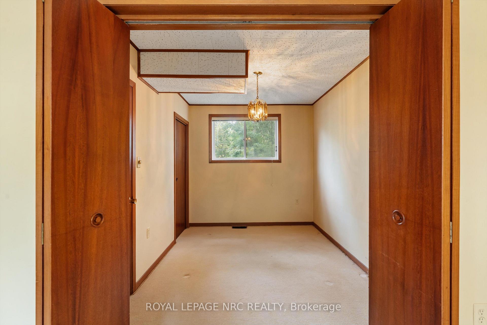 Photo 30 of 21 Parklane Crescent, St. Catharines, Glendale/Glenridge — HOMEH