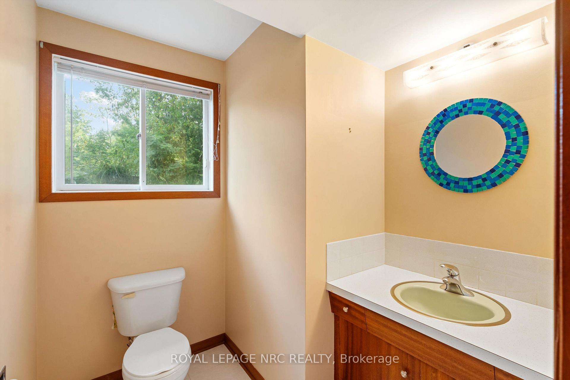 Photo 32 of 21 Parklane Crescent, St. Catharines, Glendale/Glenridge — HOMEH