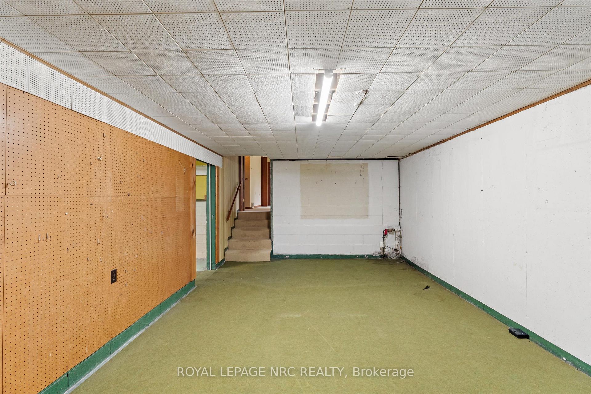 Photo 33 of 21 Parklane Crescent, St. Catharines, Glendale/Glenridge — HOMEH
