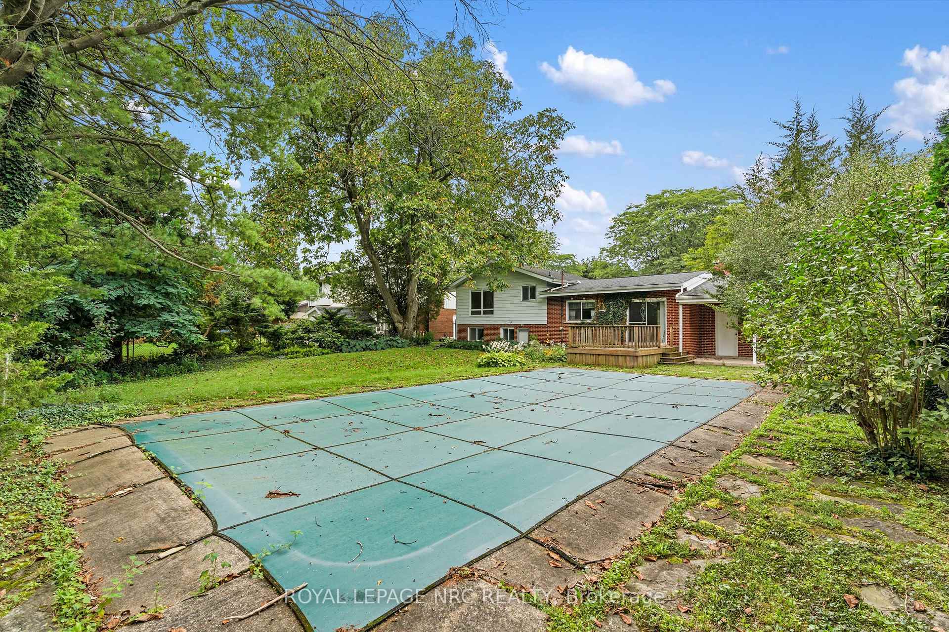 Photo 39 of 21 Parklane Crescent, St. Catharines, Glendale/Glenridge — HOMEH