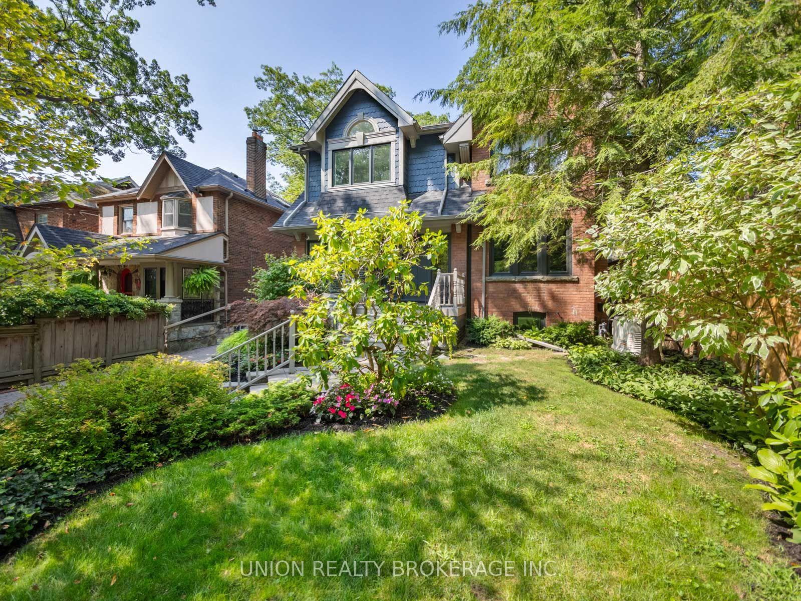 Photo 3 of 66 Silver Birch Avenue, Toronto, The Beaches — HOMEH