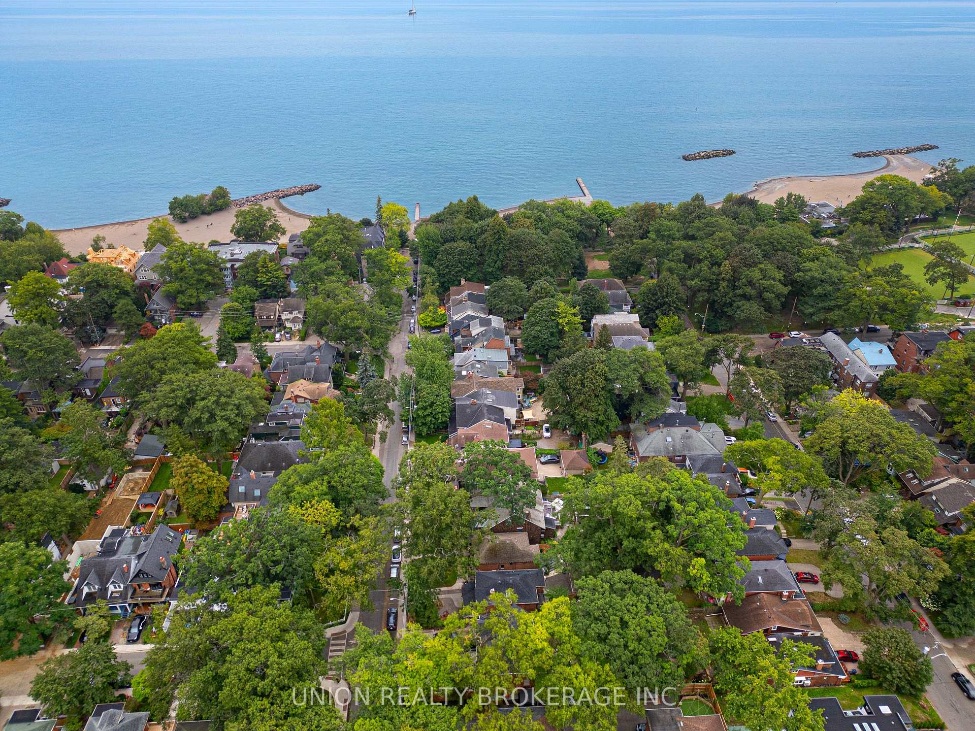 Photo 56 of 66 Silver Birch Avenue, Toronto, The Beaches — HOMEH