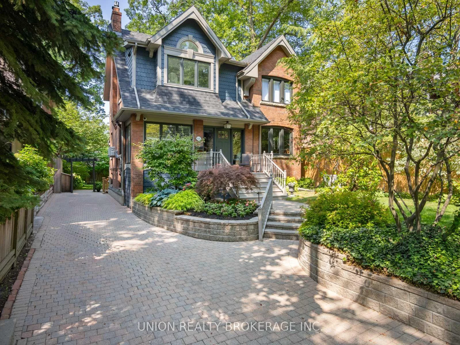 Photo 4 of 66 Silver Birch Avenue, Toronto, The Beaches — HOMEH