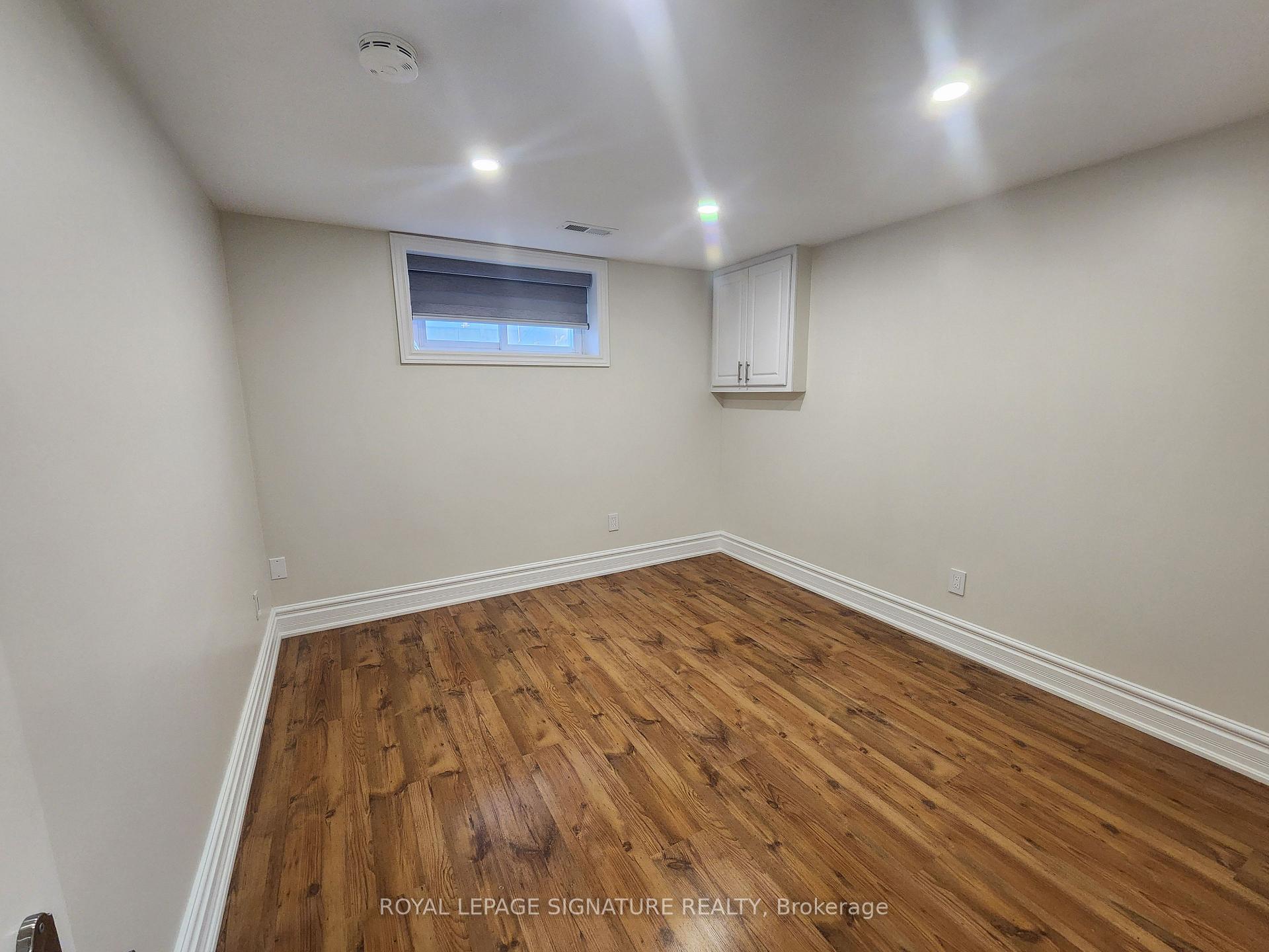 Photo 19 of 35 Summitcrest Drive, Etobicoke, Willowridge-Martingrove-Richview — HOMEH