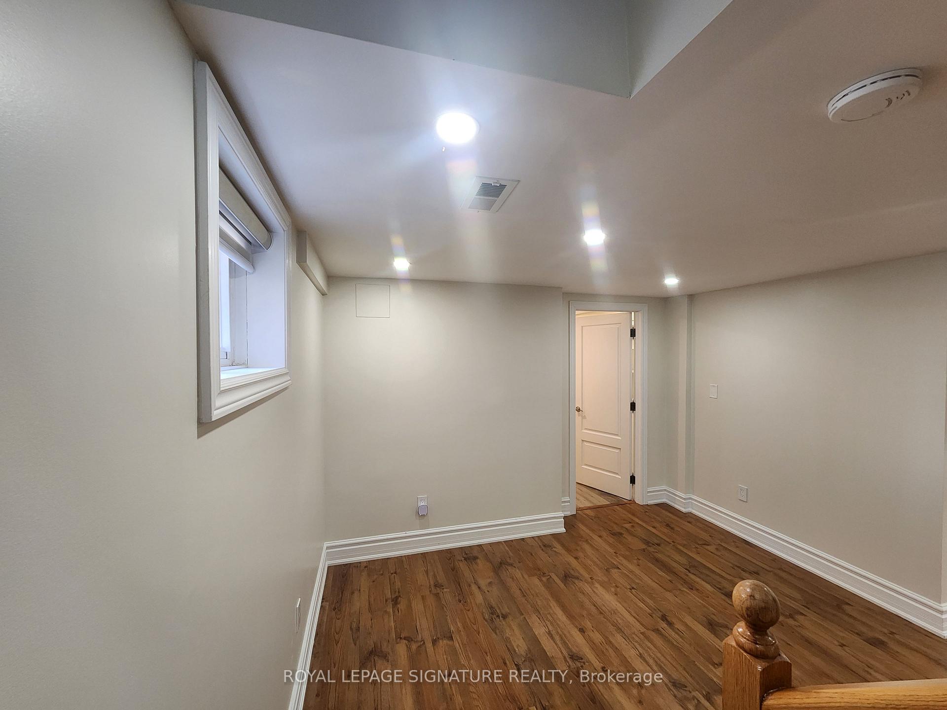 Photo 20 of 35 Summitcrest Drive, Etobicoke, Willowridge-Martingrove-Richview — HOMEH