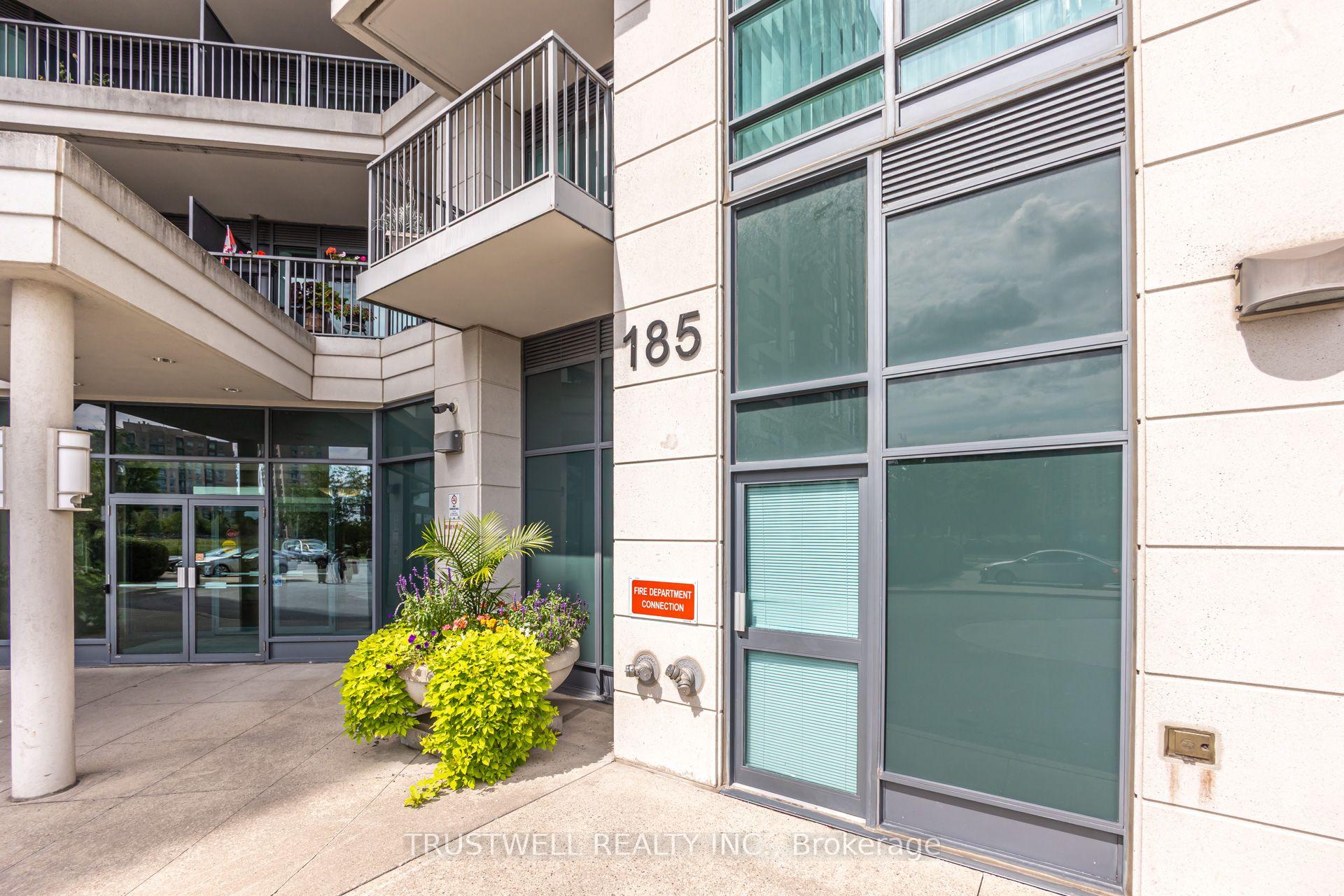 Photo 2 of Unit 808, 185 Oneida Crescent, Richmond Hill, Langstaff — HOMEH