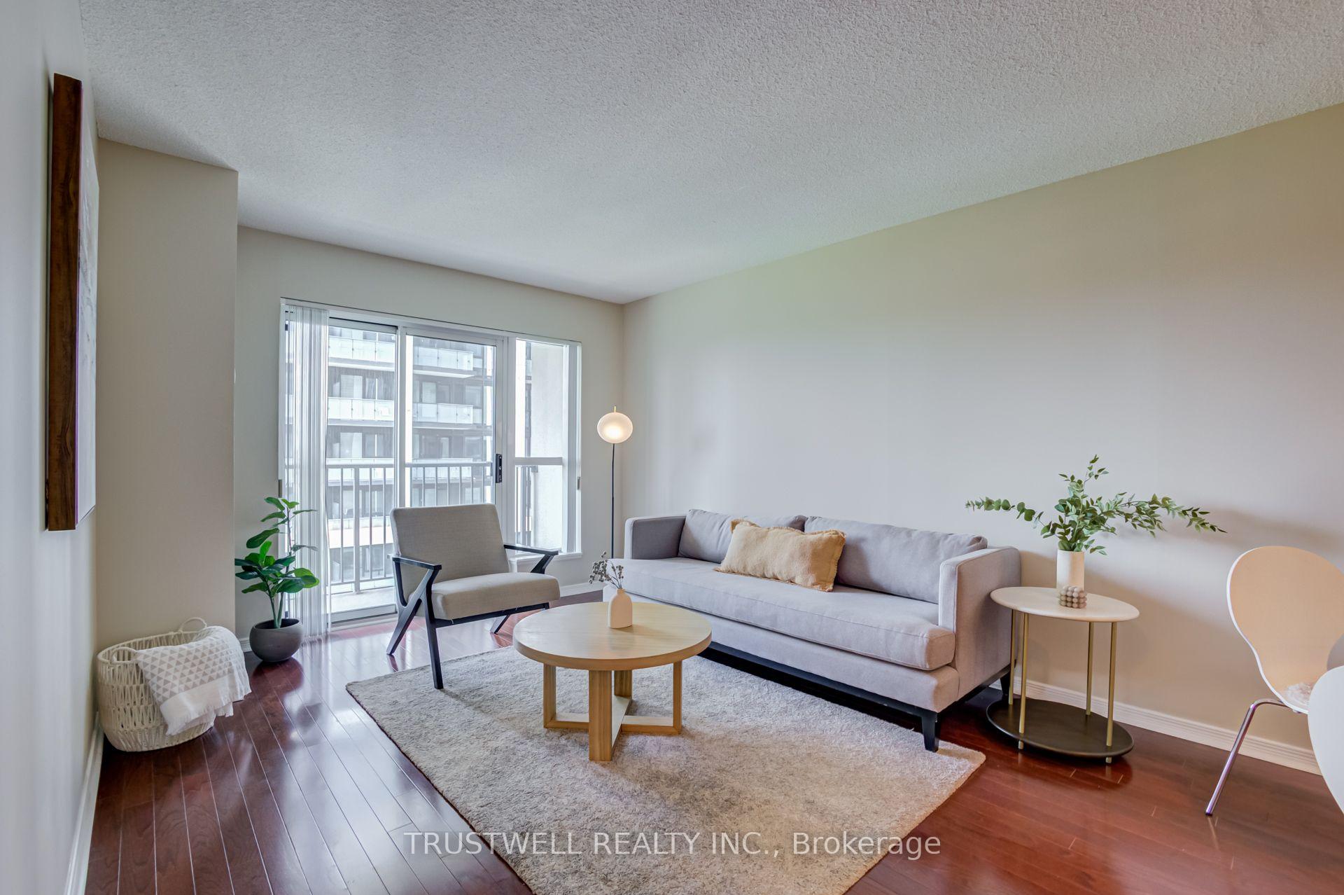 Photo 13 of Unit 808, 185 Oneida Crescent, Richmond Hill, Langstaff — HOMEH