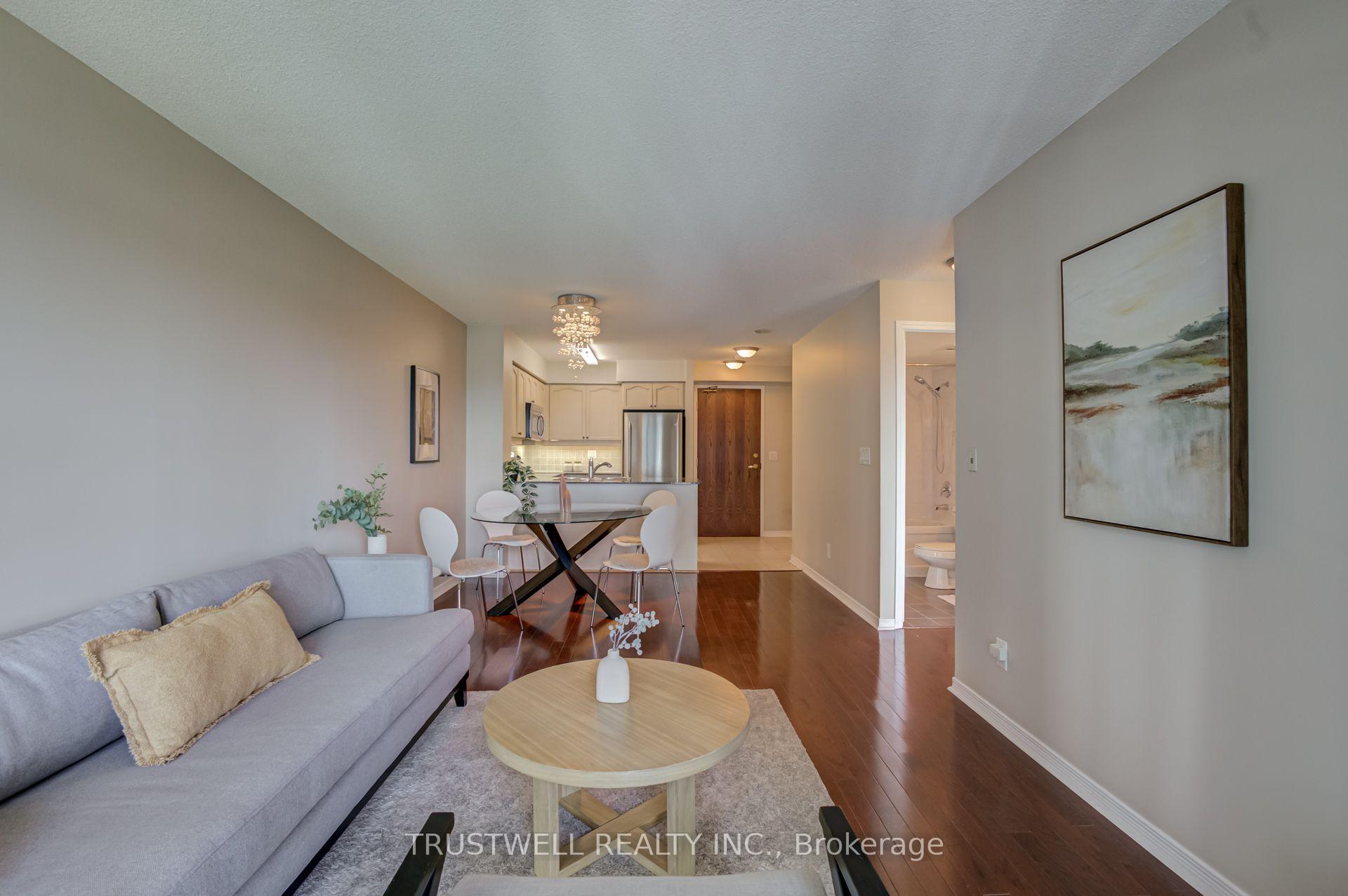 Photo 14 of Unit 808, 185 Oneida Crescent, Richmond Hill, Langstaff — HOMEH